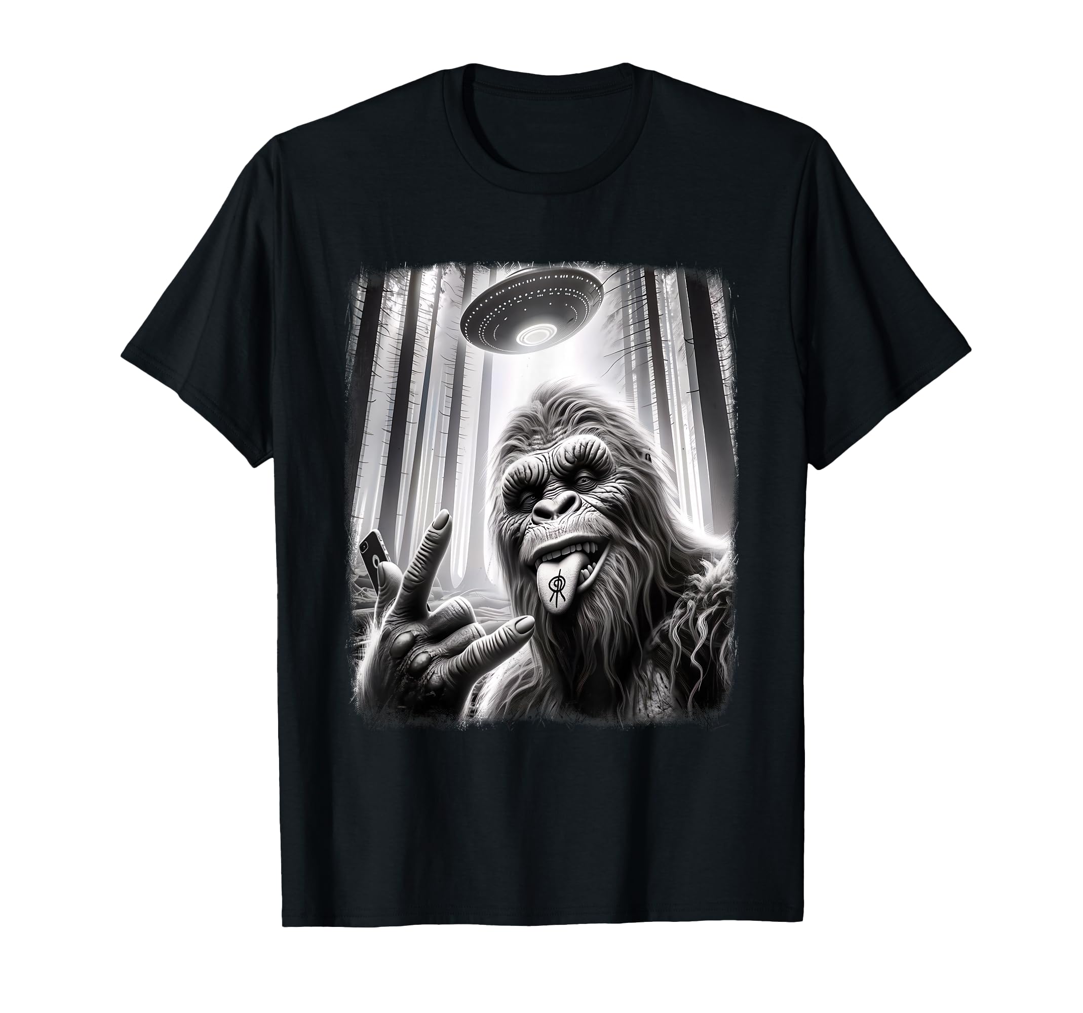 Bigfoot Sasquatch Selfie Big Foot Rock On UFO Funny 0HJXK2 T-Shirt