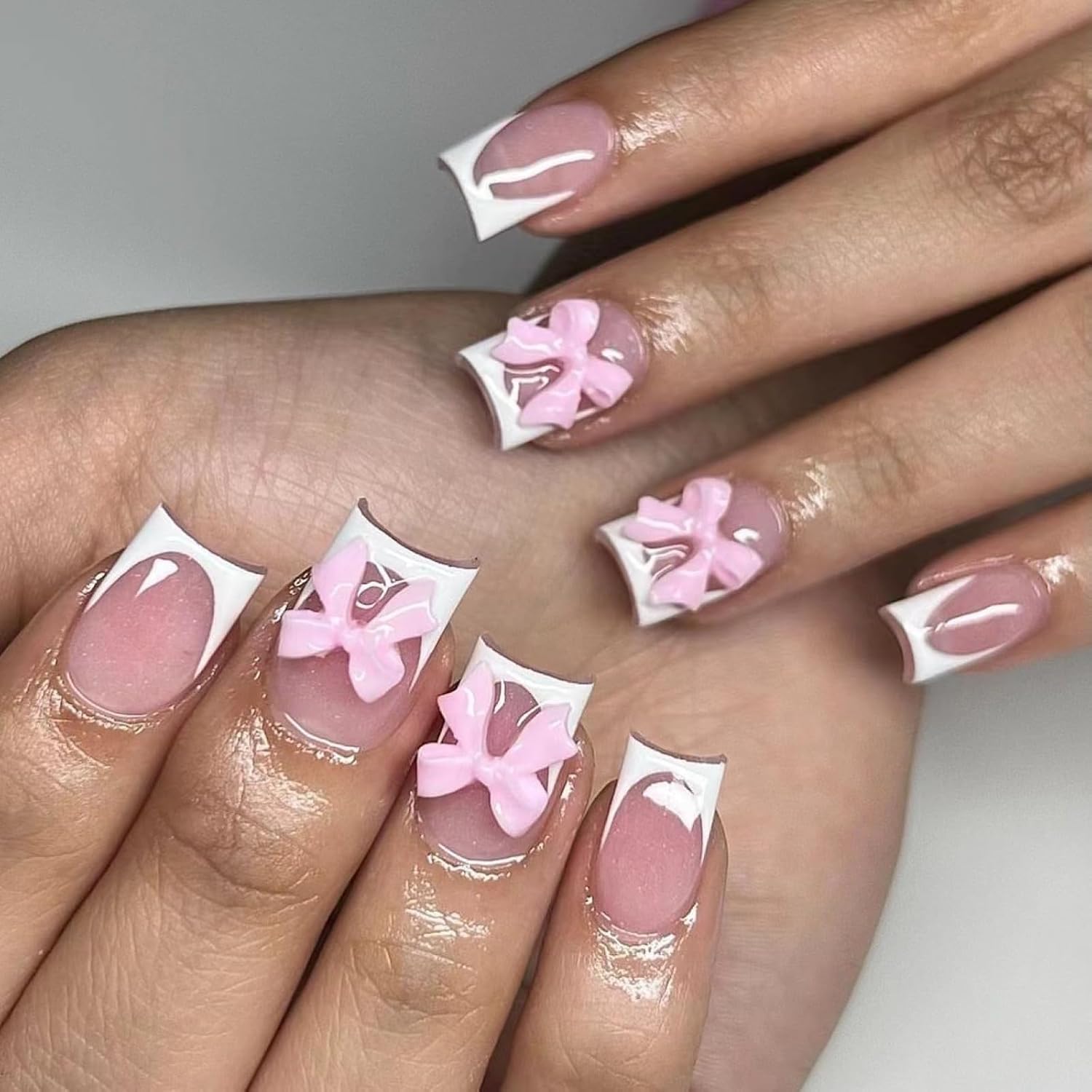White French Tip Press on Nails Short Square Fake Nails Acrylic Nails Press ons Glossy Reusable False Nails for Women Girls Daily Wear Manicure 24pcs