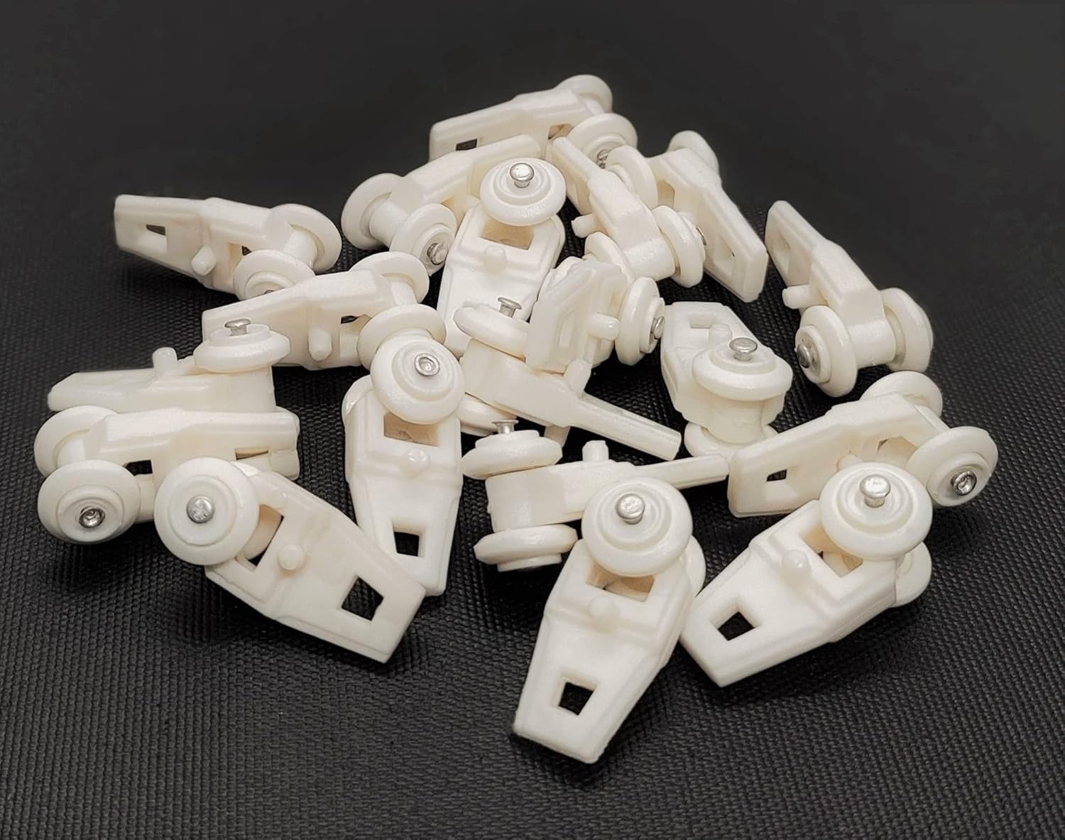 Plastic Runners/Sliders/Rollers for Curtain Channel, White Colour, 50 Pieces
