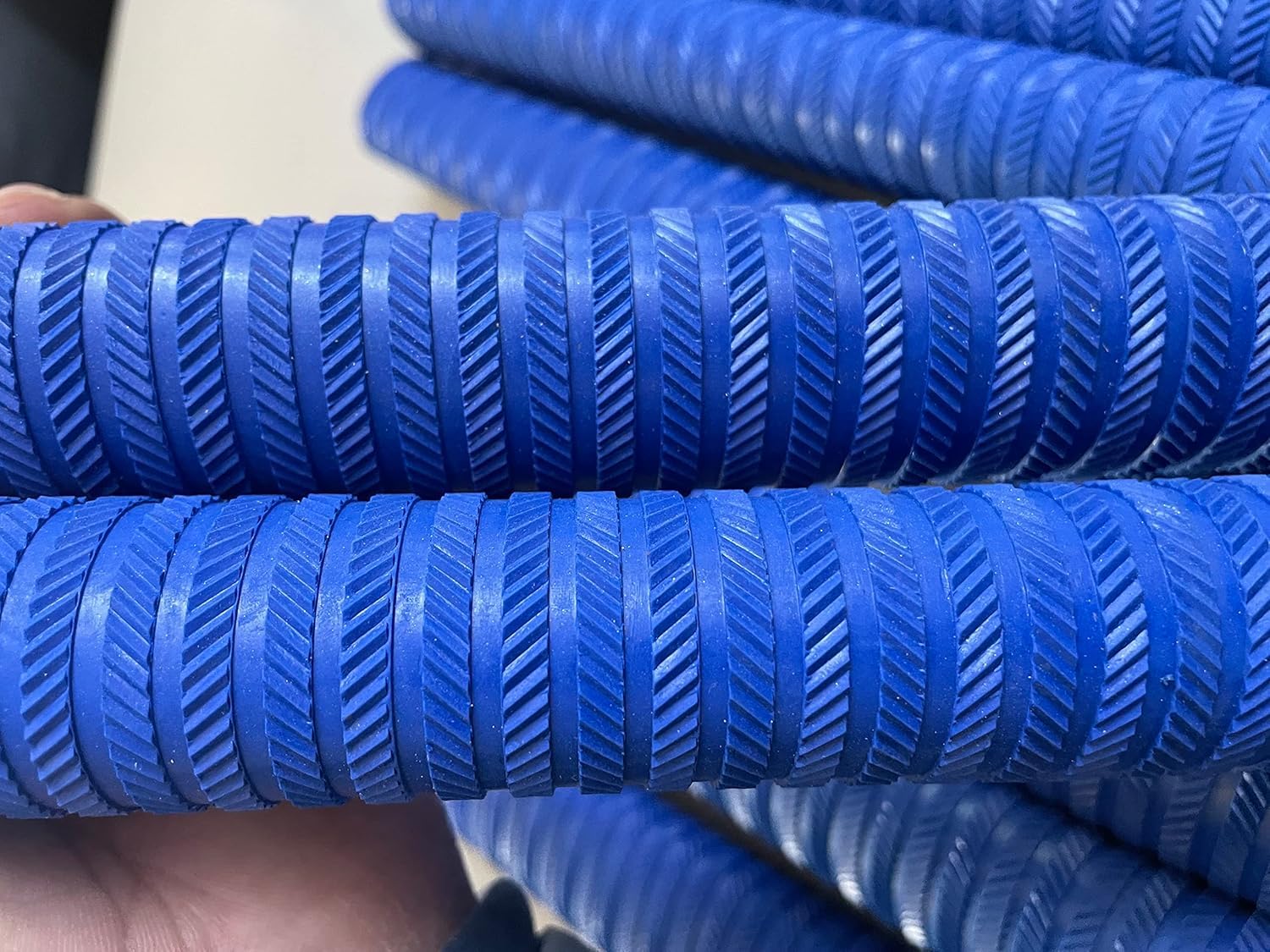 Cricket Bat Handle Rubber Grips with Wooden Cone for Easy Grip Fitting (Pack of 4 Blue Bat Grips + 1 Gripper) 1