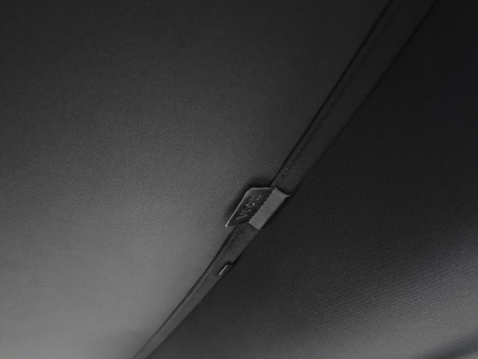 VION Dach-Sonnenschutz für Tesla New Model Y 2025-2026, vollständige Verdunkelung, Anti-Durchhängen-Design, zweilagiges Gewebe mit graphenverstärkter UV-Beschichtung, Schwarz