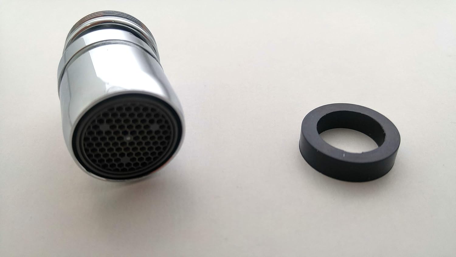 Simple Swivel Aerator Dual Thread Aerated Stream 2.2 gpm Kitchen Bathroom faucet attachment