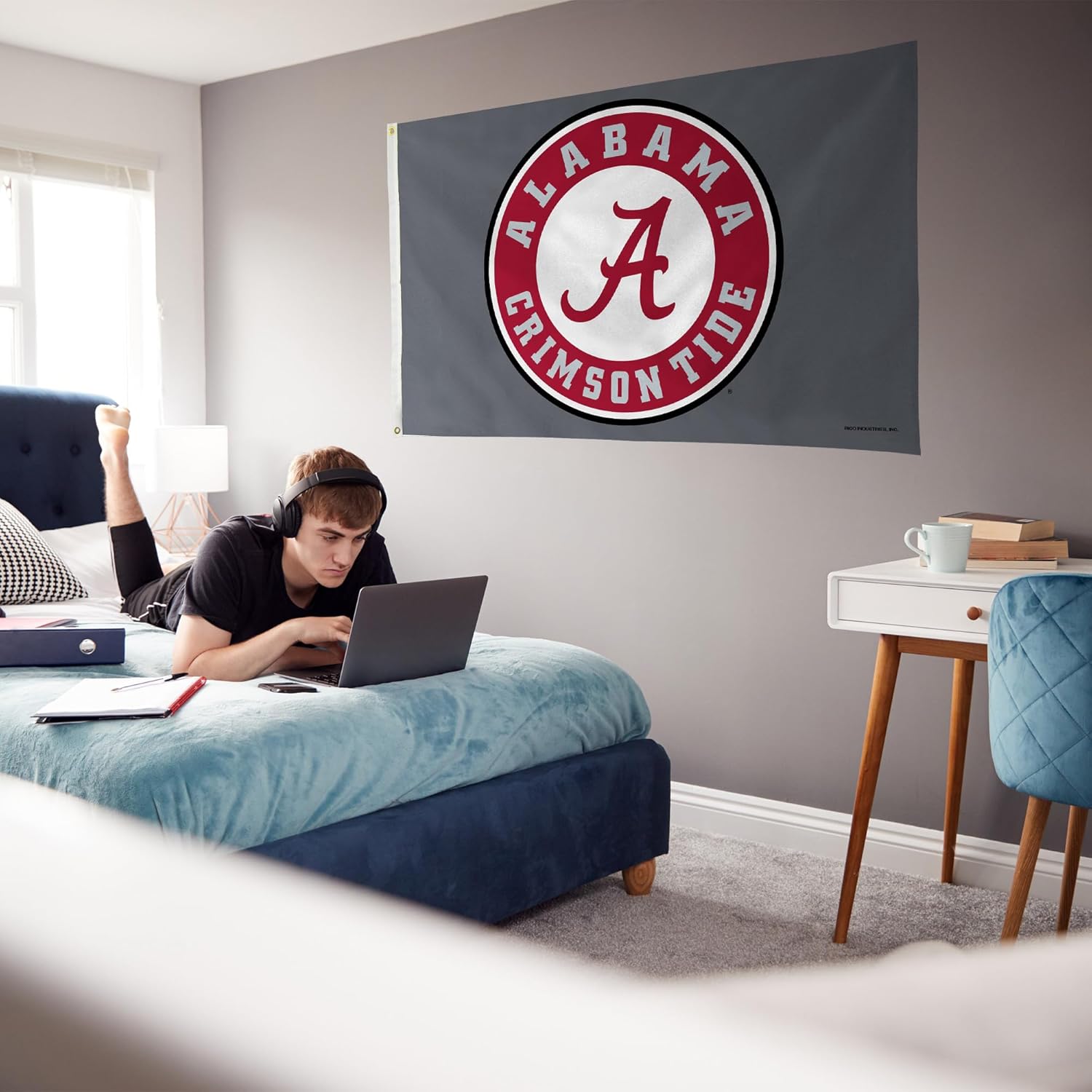Rico Industries NCAA Alabama Crimson Tide Round Logo Grey 3' x 5' Banner Flag Single Sided - Indoor or Outdoor - Home Décor - Image 4