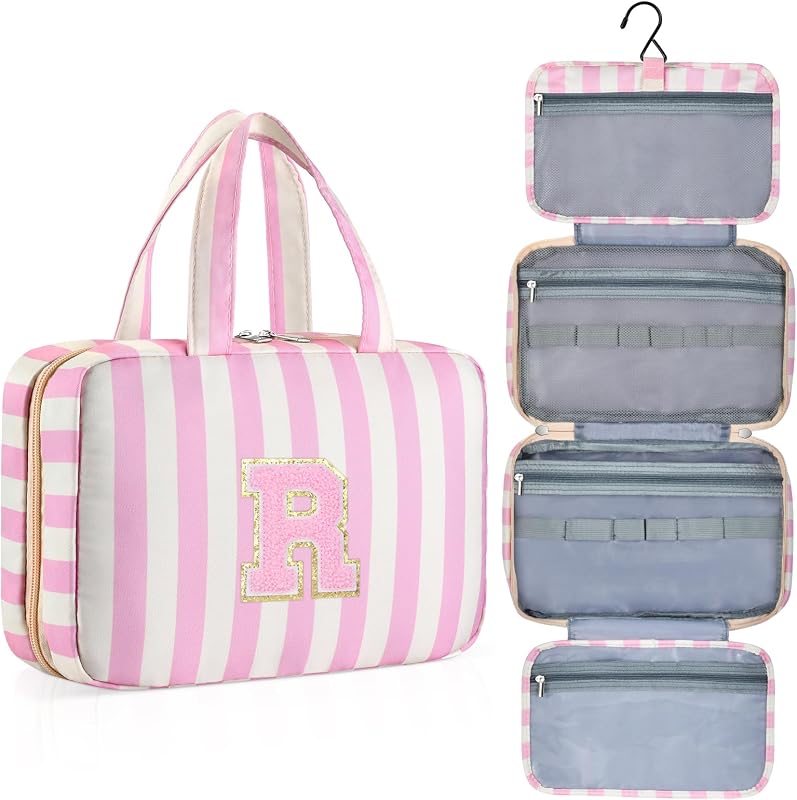 Necessaire suspensa de viagem ISPbag com zíper, estampa listrada rosa e aplique de inicial, MA6002