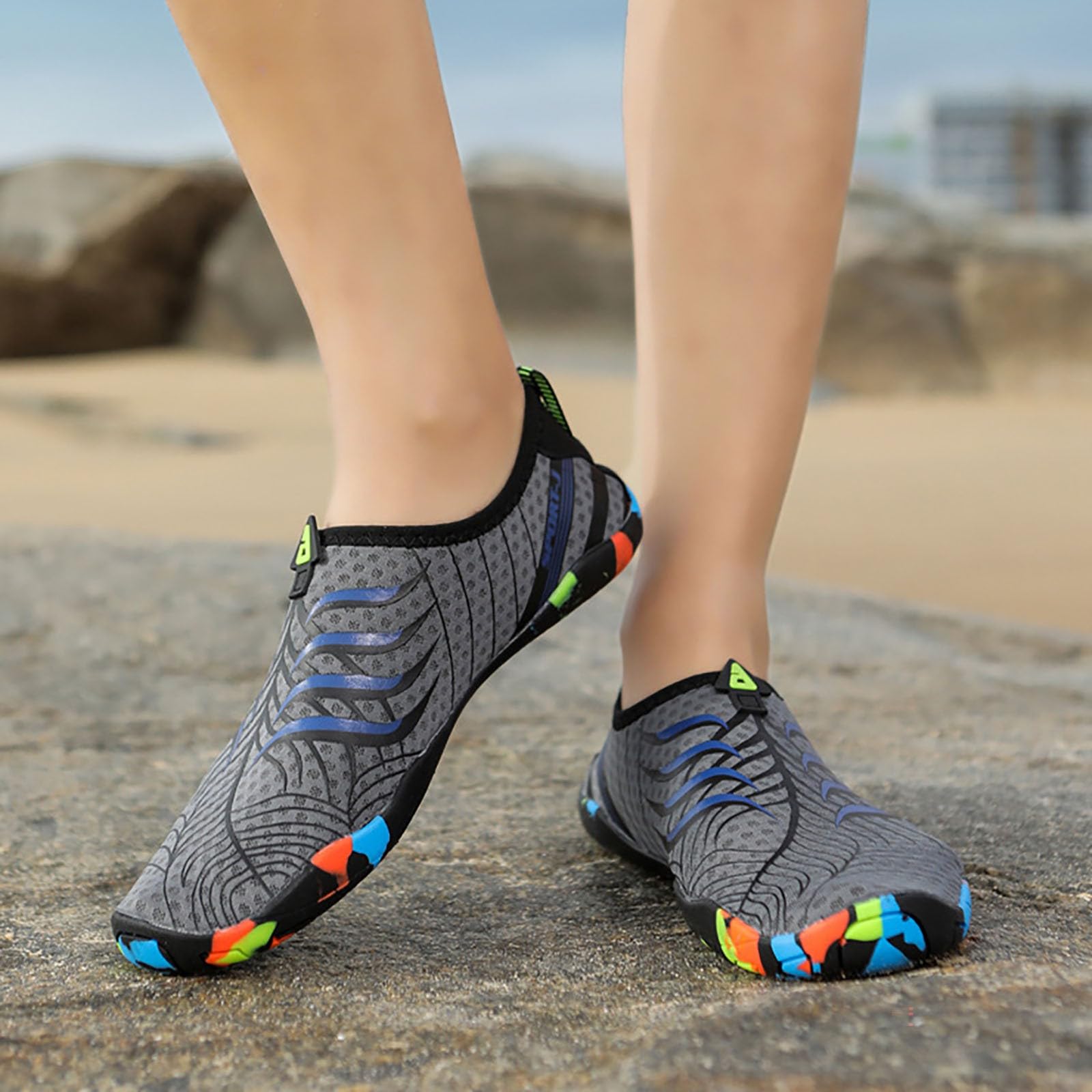 Pantuflas para hombre, cómodas sandalias casuales para hombres y mujeres, playa, caminar, gimnasio, suela deportiva, rayas ligeras, estampado de letras, calzado de moda para atuendo con pantalones