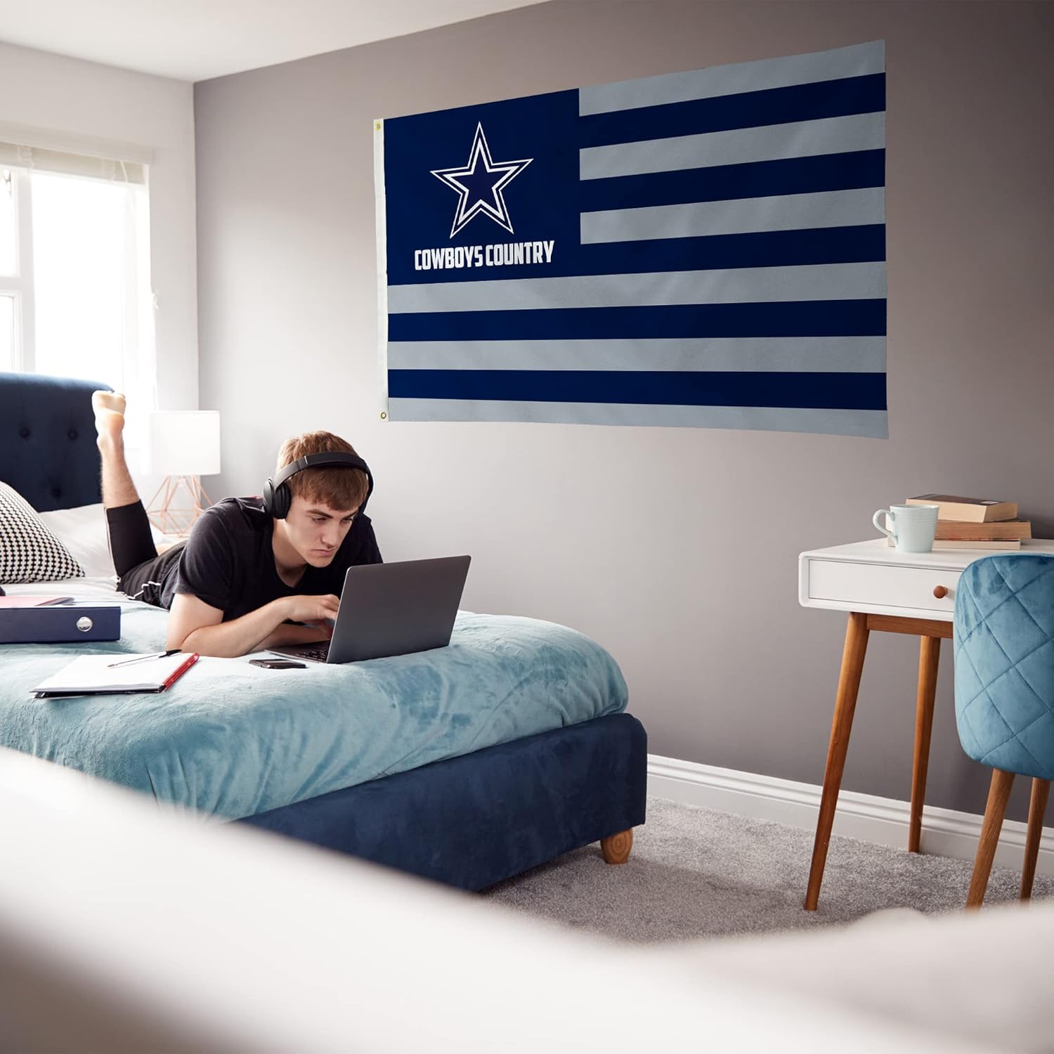 NFL Rico Industries Dallas Cowboys Country 3' x 5' Banner Flag 3' x 5' Banner Flag Single Sided - Indoor or Outdoor - Home Décor