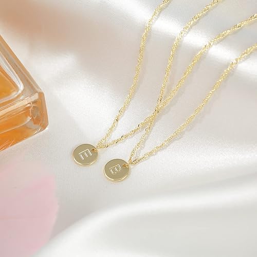 Vista 4 de Collar con dije de moneda inicial de oro, chapado en oro de 18 quilates, collar con colgante de letra para mujer, alfabeto inicial personalizado A-Z
