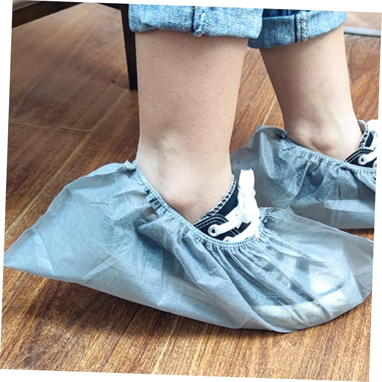 Cabilock 100Pcs Non Woven Shoe Covers Thicken Home Shoes Case Comfortable Overshoes Slip Practical for Dentists Builders Indoor Use