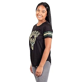 Ultra Game NBA Official Women\'s Soft Mesh T-Shirt, Milwaukee Bucks, Black, X-Large
