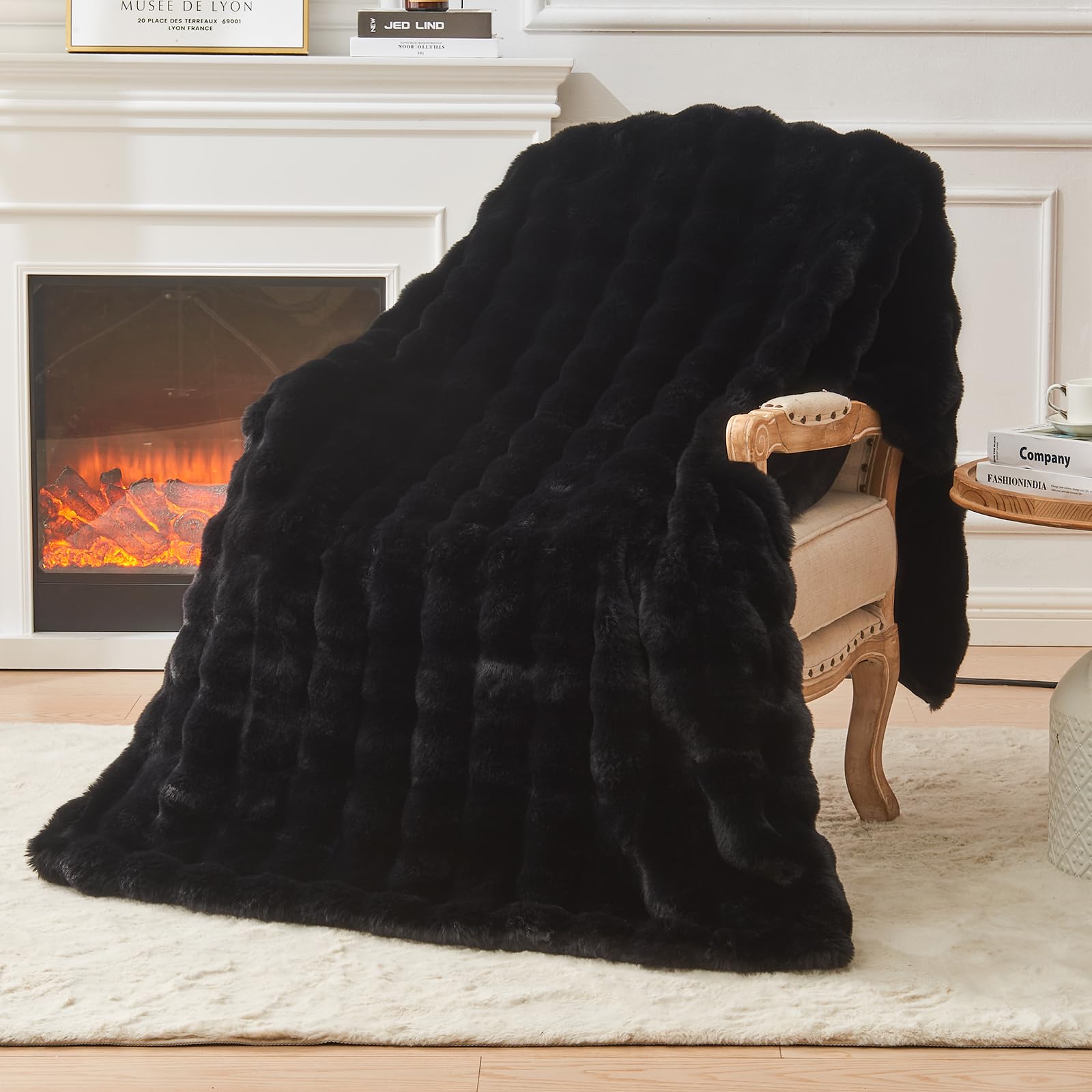 EMME Rabbit Plush Throw Blanket - Ultra Soft & Thick Couch Blanket for Sofa, Fleece-Like Cozy Living Room Blanket,130 x 150cm,Black