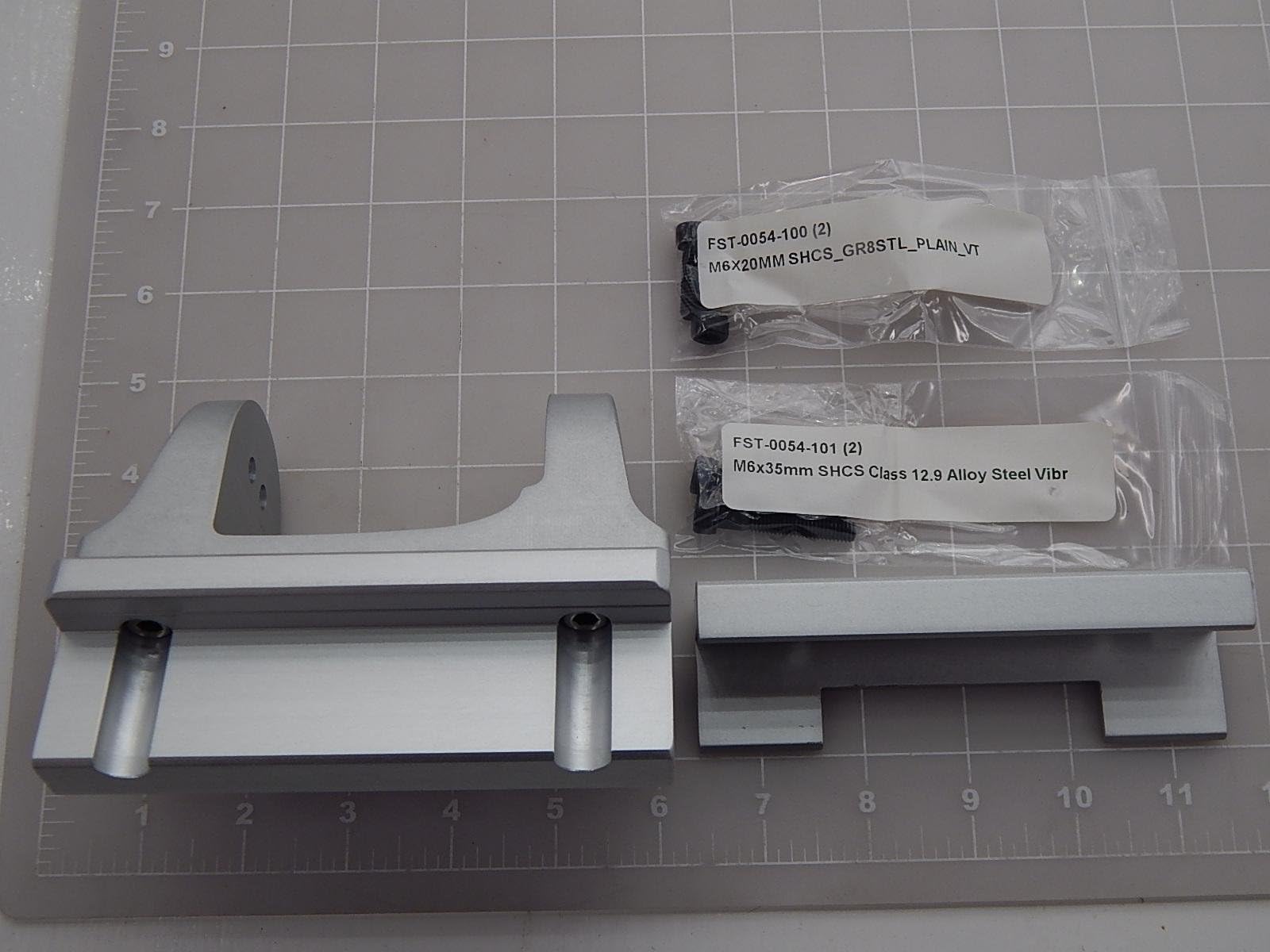 GCX 10M-0004-04 10 x 25 Vertical Rail Clamp Sub-Assembly VHM-Extension Arms T87773
