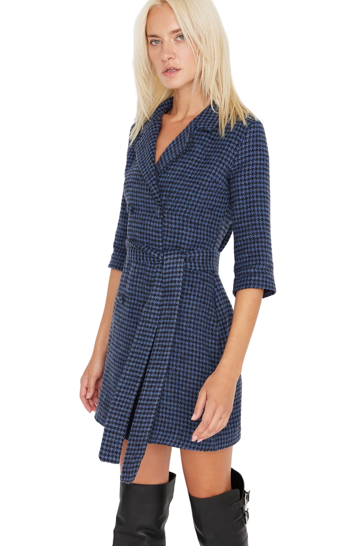 TRENDYOL Damen Trendyol Woman Mini Standard Crew Neck Knit Dress Kleid, Blau, 34 EU