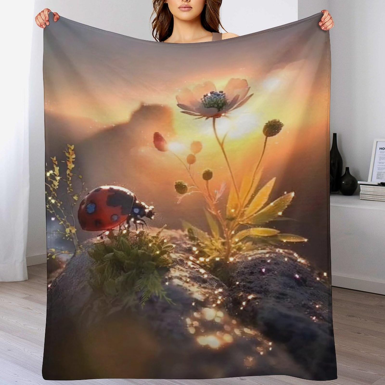 Ladybug Blanket, Fluffy Super Warm & Soft Throw, As Sofa Cushion Bedspread Or Living Room Blankets 100×130cm