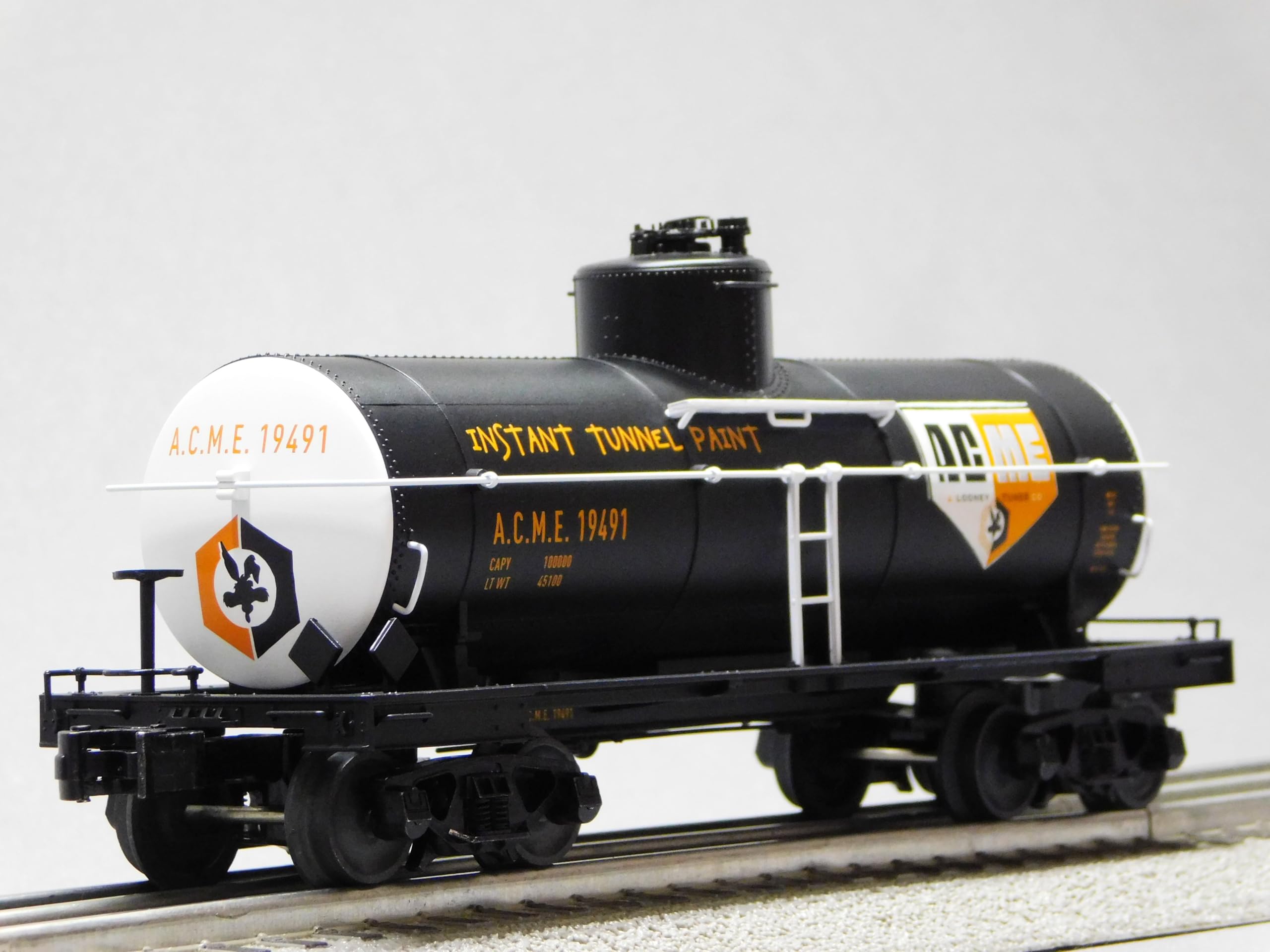 Lionel Looney Tunes Acme #19491 8K Gallon Tank CAR 2426540