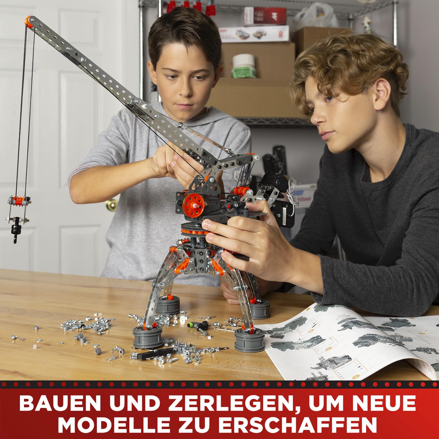 BANDAI Meccano Super Construction 11-in-1 – Baukoffer | Bausatz mit 638 Teilen, Motor, Werkzeug und Anleitung, 11 Fahrzeug- und Maschinenmodelle, ab 10 Jahren – APM11107