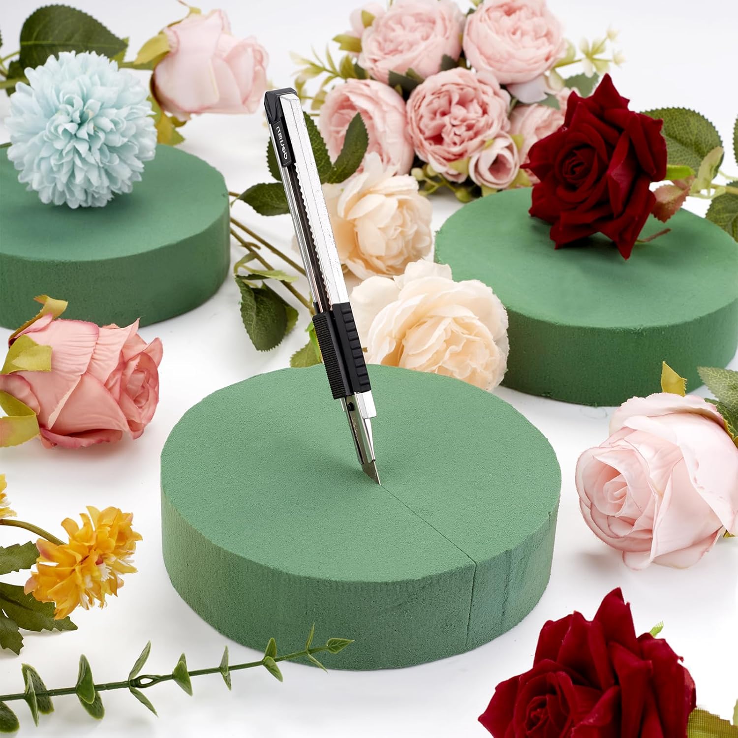 GNRZZT 6 Packs 7.8" Round Floral Foam Blocks, Wet & Dry Green Foam for Fresh and Artificial Flowers, Flower Foam for Wedding, Birthdays, Pary, Home Decorations