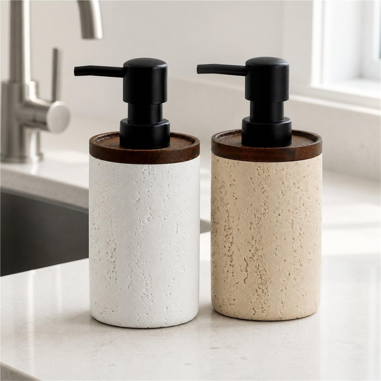 Dispenser Sapone In Arenaria Con Effetto Noce E Pompa A Pressione | Flacone Ricaricabile Effetto Pietra, Pompa Per Sapone, Lozione, Shampoo, Bagnoschiuma E Detersivo Piatti(White)