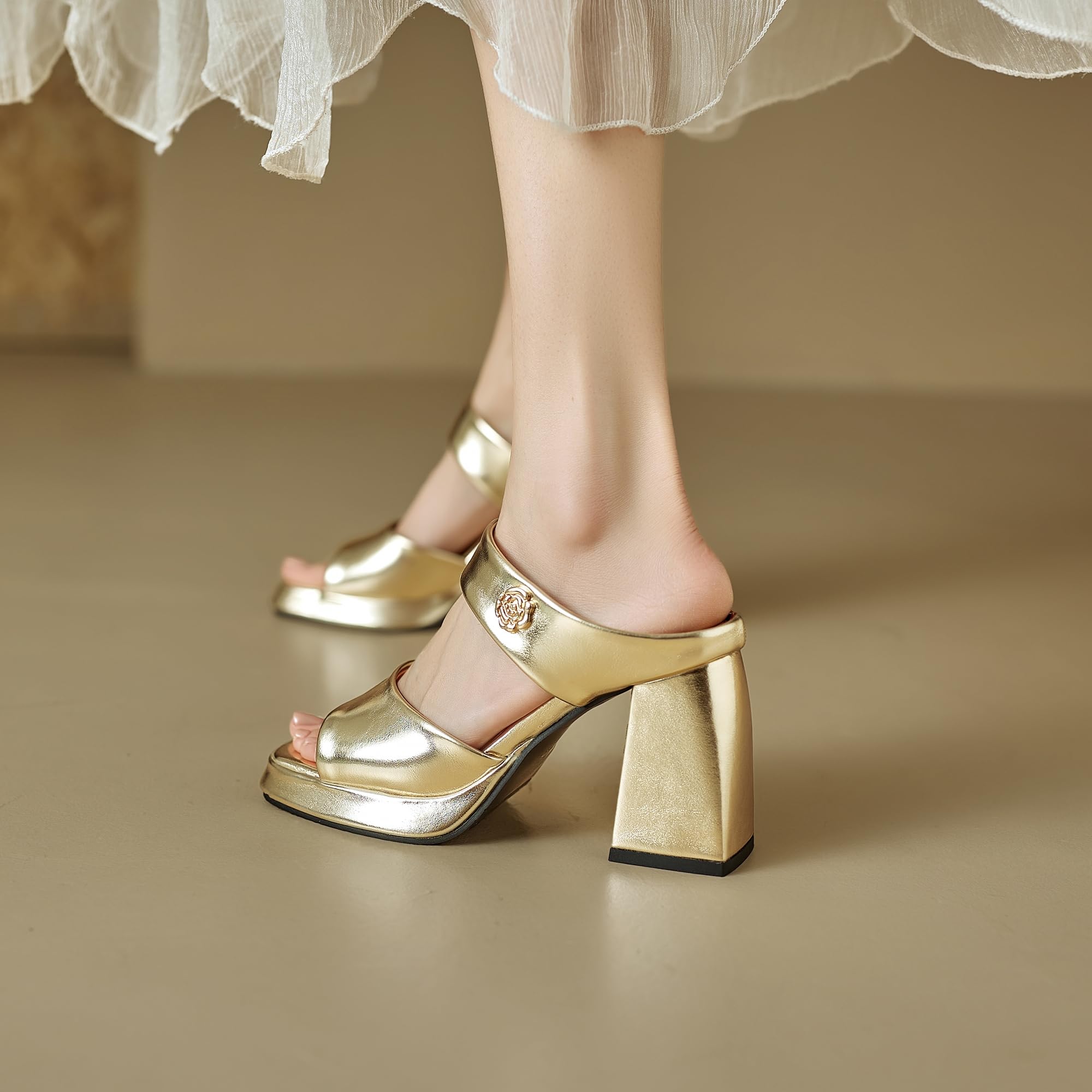 Damen Pantoletten mit Blockabsatz und Plateau, Elegante Sandaletten mit Rosen-Verzierung und Doppelriemen, Eckige Zehenpartie Mules für Hochzeit Party - Gold, Silber