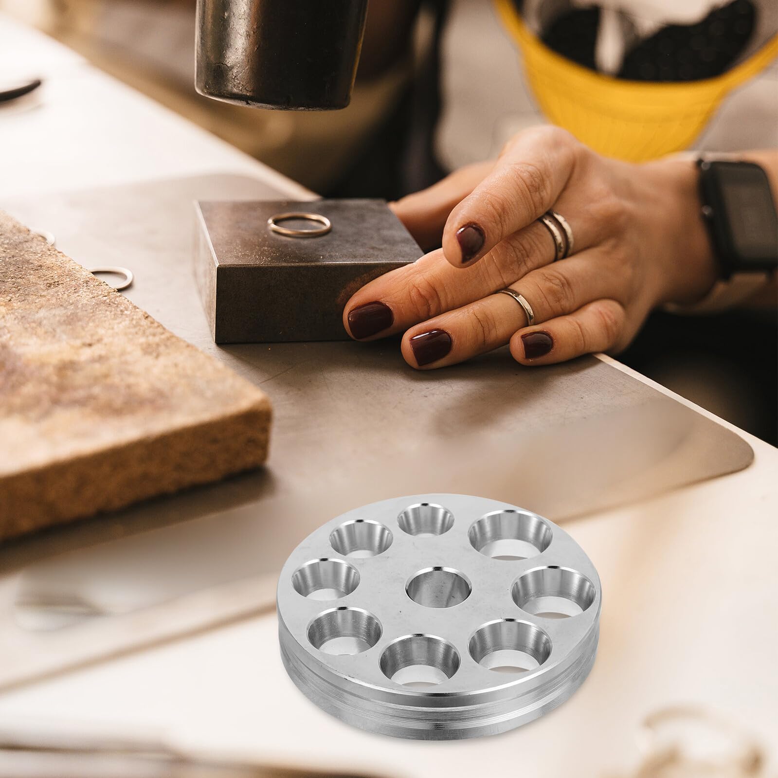 IWOWHERO Herramienta Expansora de Joyería con Placa de Acero al Carbono para Ajuste de Anillos Ranuras para Tallas Múltiples Accesorio para Reparación y Personalización de Anillos