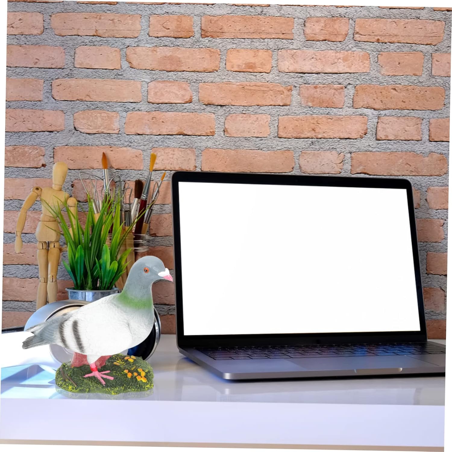 Simulation Figurine Realistic Decorative Resin Craft for Garden Decor Statue for Lawn and Miniature Gardens Adorable Bird Ornament for Home and Outdoor Decoration