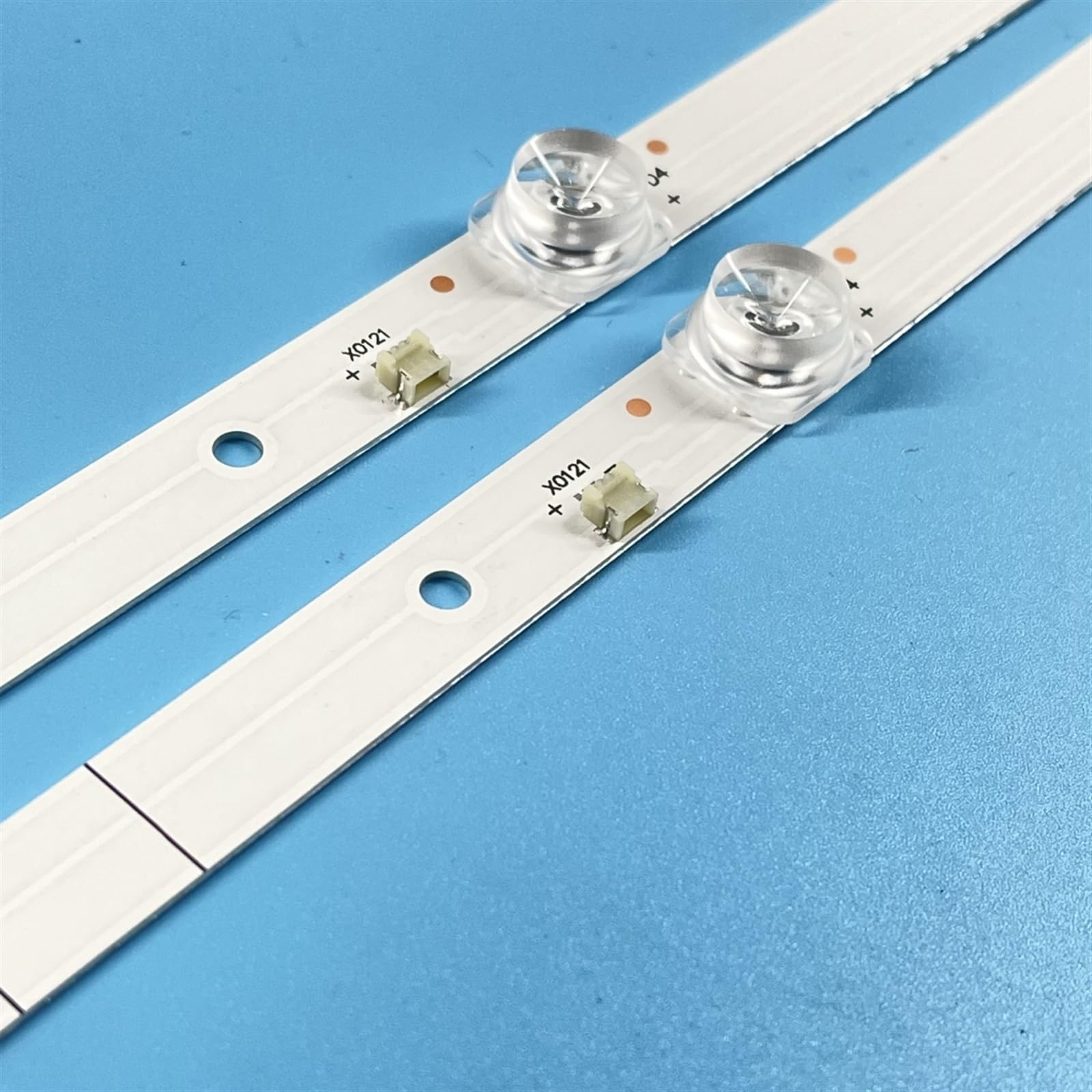 Striscia di retroilluminazione a LED 5 Lampada Compatibile for 32 Pollici 32L5069 Jhd315v1h-lb81 Hz32e35ad HD315S1H81-T0 2X5_15 APT-32LB02 VER2.4 (Color : 2pcs for 1 TV)