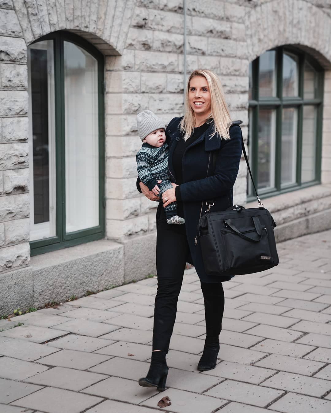Twistshake Wickeltasche 15 L mit Wickelunterlage und Babyflaschenfächer, Schwarz