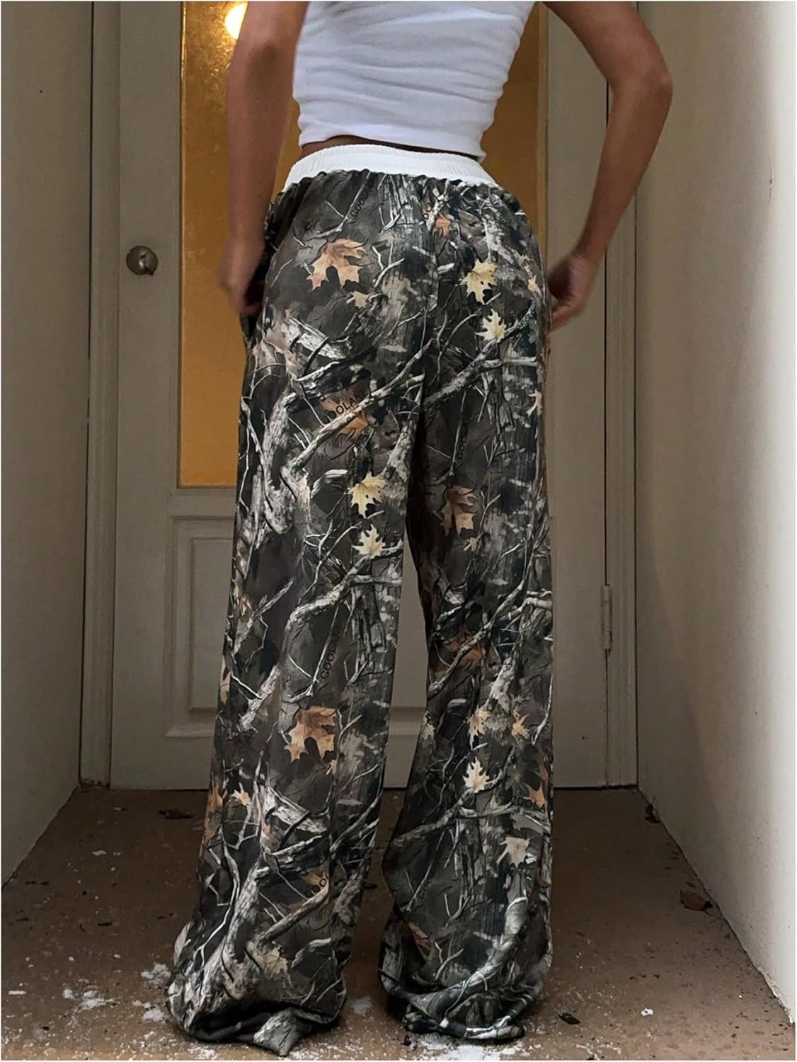SOLY HUX Women's Camo Pants Elastic Waist Baggy Wide Leg Y2k Sweatpants with Pockets - Image 2