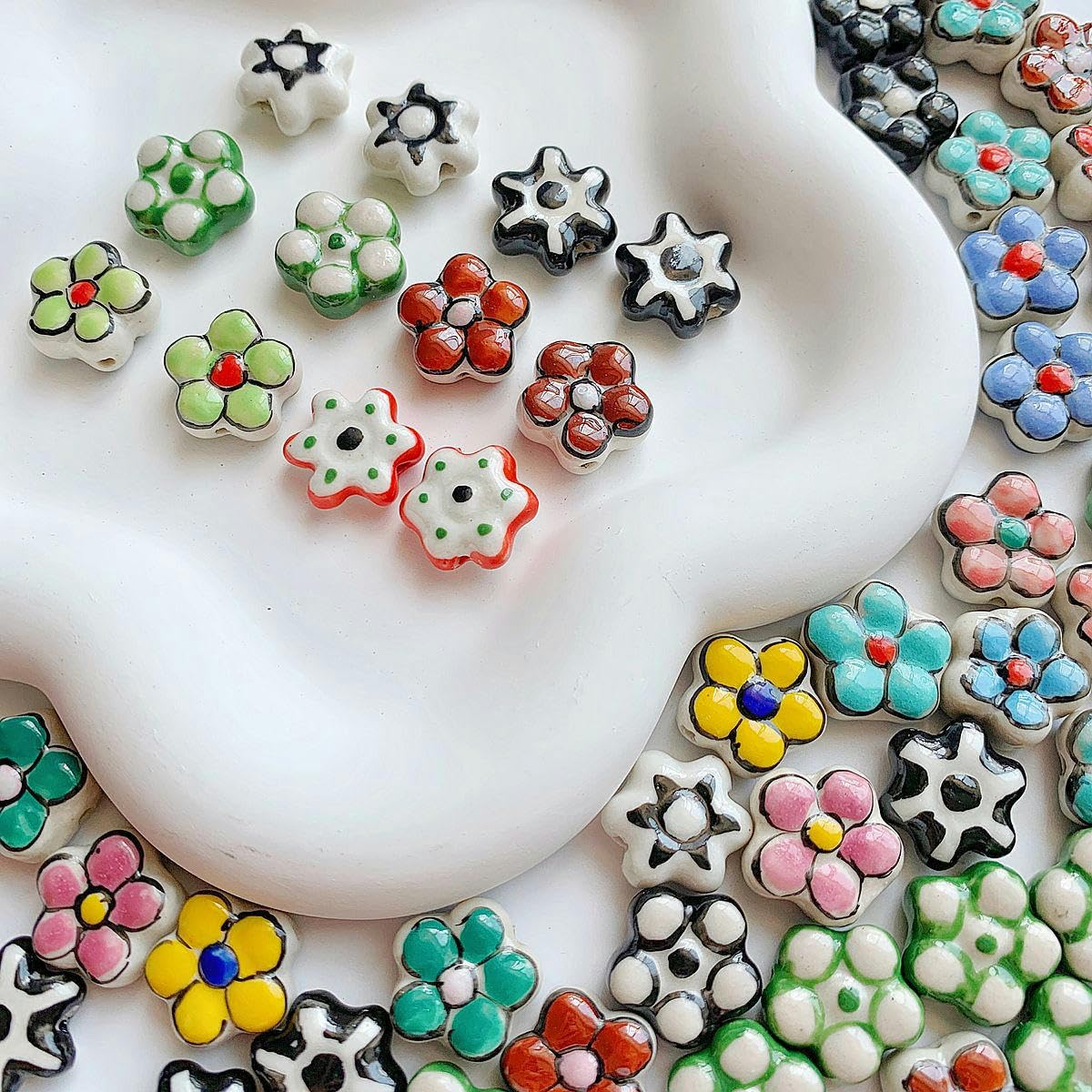 10 Keramische Bloemvorm Spacers Kraal Caps Multicolor Porselein Klei Bloemen Separators Oorbellen Armband Yoga Mala Kettingen Boho Sieraden - België