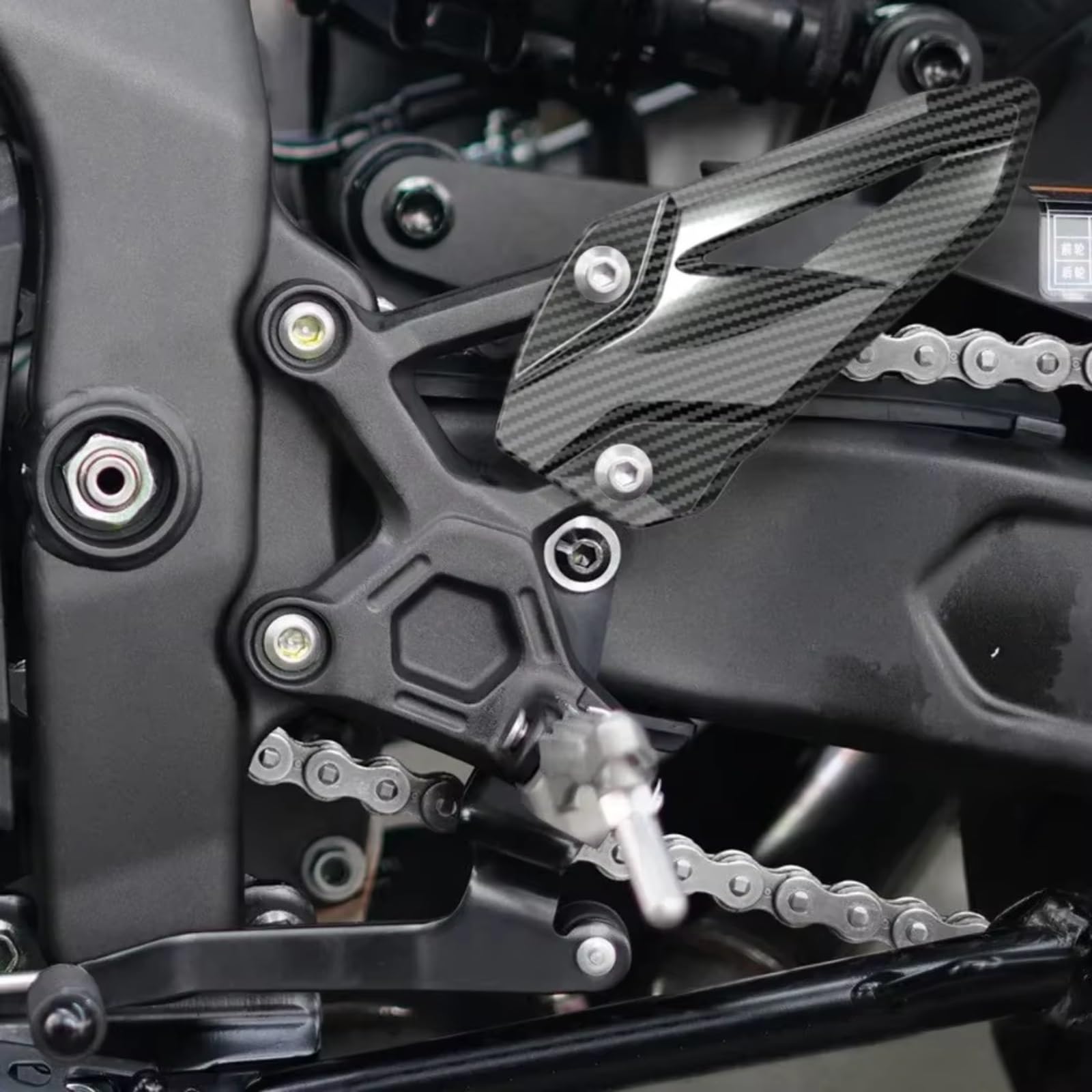 Compatibile Con Per ZX-4RR 2023-2024 Moto Smerigliato Rilievo Del Carro Armato Decalcomania Trazione Grip Accessori Universali Antiscivolo Serbatoio(Carbon look)