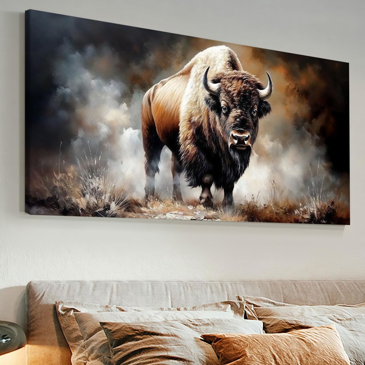 Obraz ścienny z motywem dzikiego żubra w zakurzonym polu do salonu, sypialni lub biura (20 x 40 cm/z ramą)
