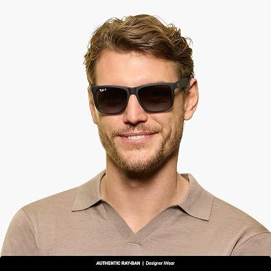 Ray-Ban Unisex RB4165 Justin Rectangular Sunglasses, Rubber Black/Light Grey Gradient Dark Grey, 51 mm