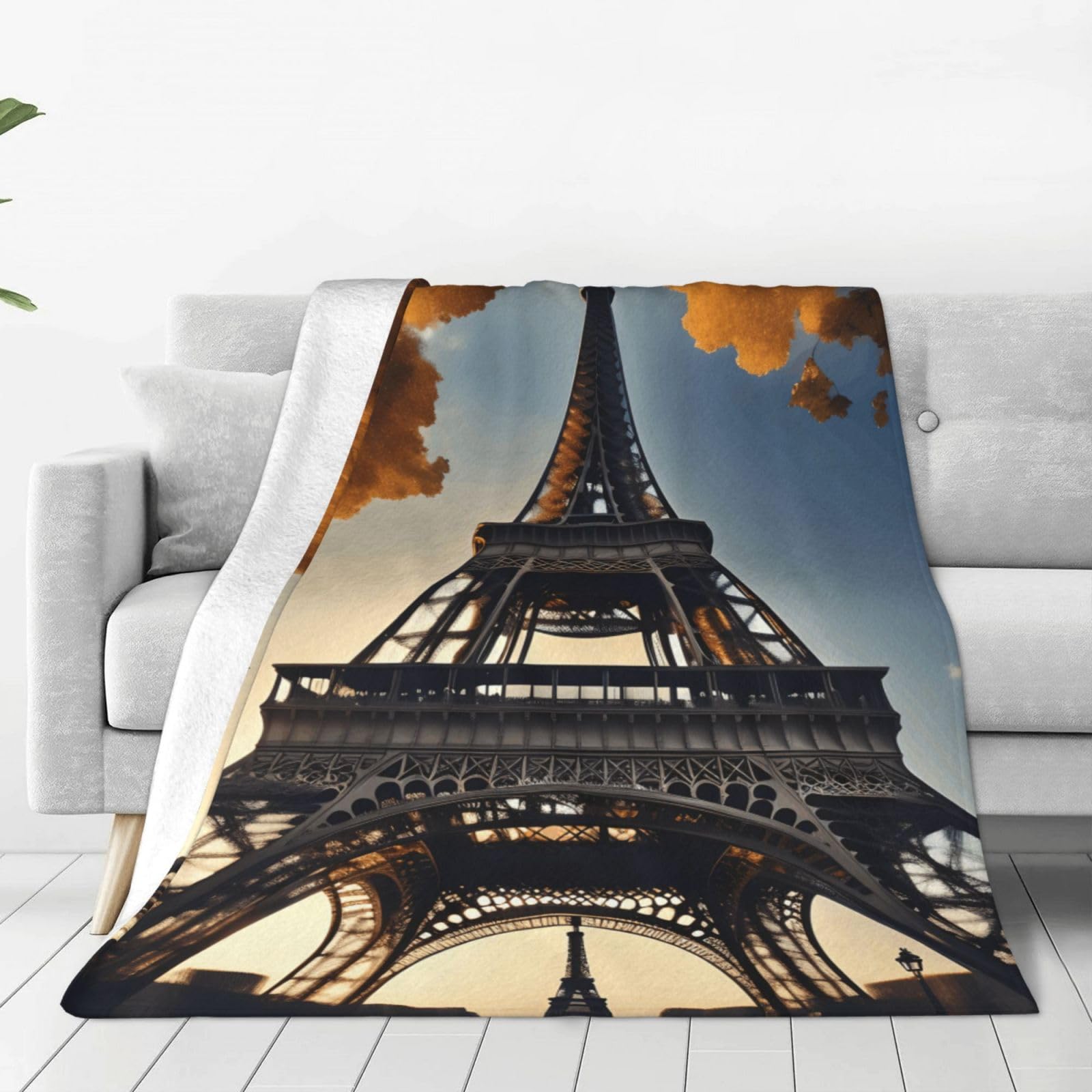 Couverture polaire légère Paris douce pour vos soirées cocooning sur le canapé