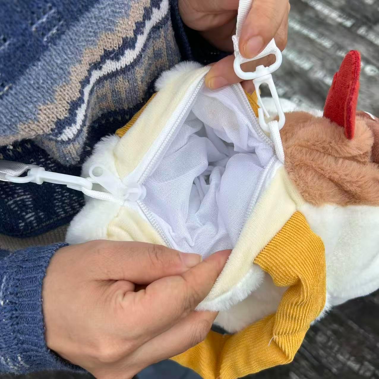 Cute Plush Chicken Shoulder Bag - Soft Fluffy Hen Purse, Novelty Bag, Animal Plush Crossbody Bag Cosmetic Bag with Zipper for Women - Image 6