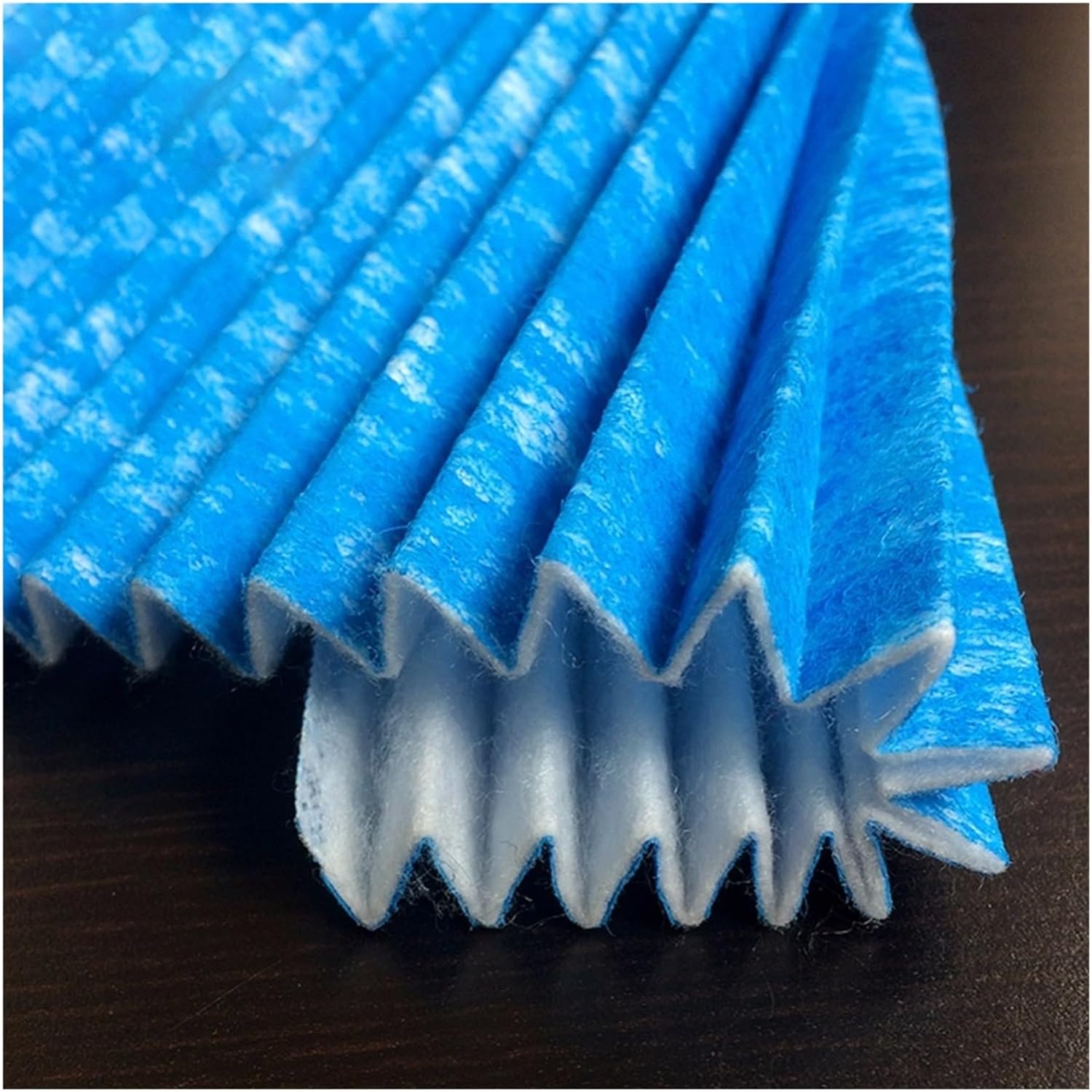 Lado de primeiro plano view of the pleated filter material