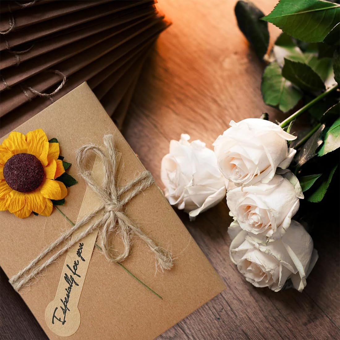 Tarjeta de Felicitación Vintage con Flores Secas, Postales Kraft para Cumpleaños Boda Navidad - 10 Sobres