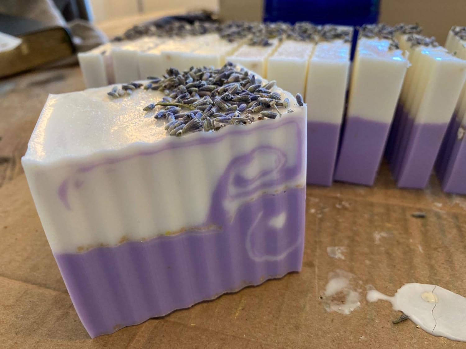 Lawei 2 Pack Silicone Soap Molds Kit - 42 oz Loaf Soap Molds with Wood Box and 2 Cutters, Soap Making Molds : Arts, Crafts & Sewing