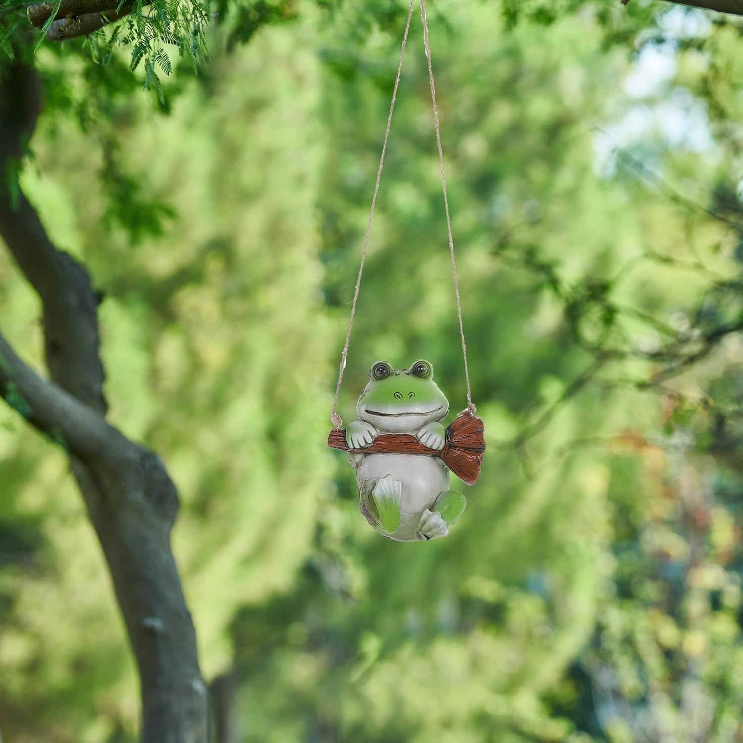 GANAZONO Frog Garden Statue Swinging Frog Decor Sleeping Frog Figurine Patio Yard Lawn Porch Outdoor Decoration Garden Ornament