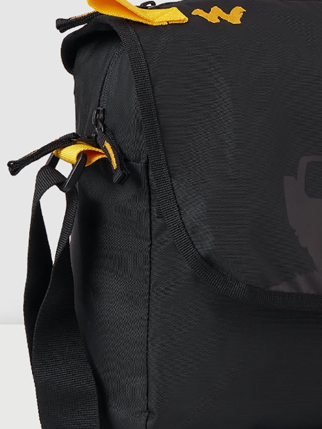 Wildcraft 4x4 Off Road 20 L Messenger Bag for Men & Women Office & College Bag Black