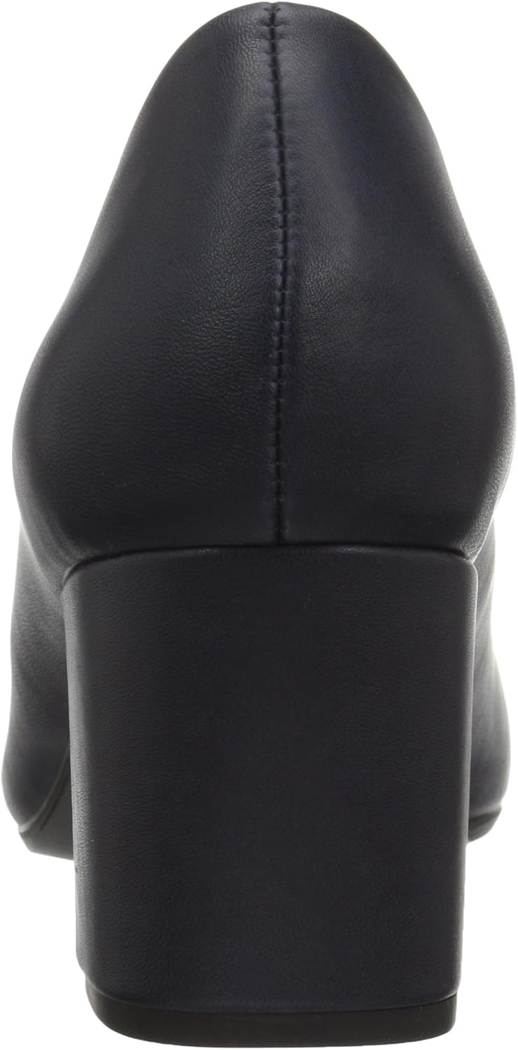 Easy Street Women's Proper Dress Pump - Image 3