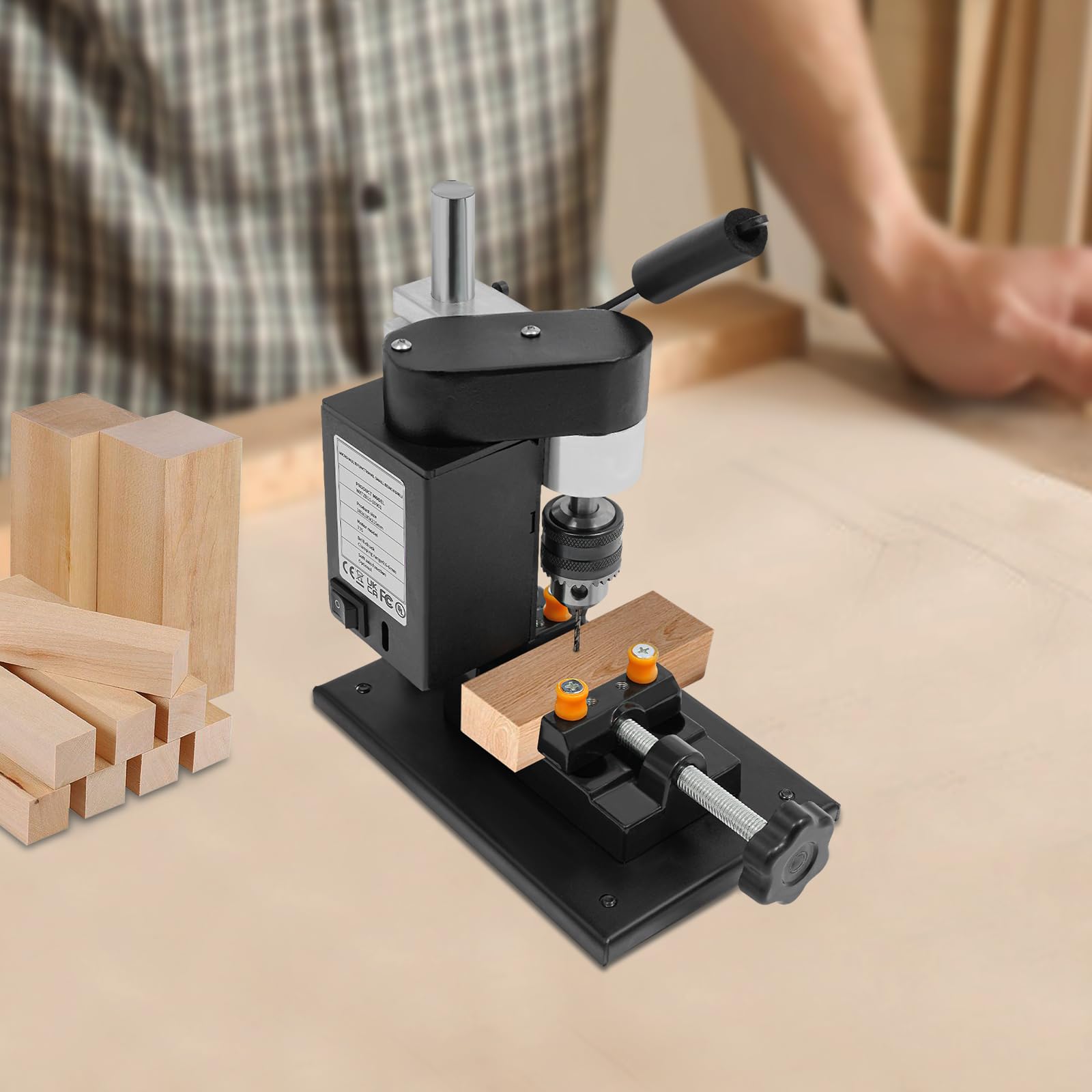 Mini taladro de mesa con 7 niveles de velocidad ajustable 0-8000 rpm, carrera de perforación de 50 mm, cabezal ajustable en altura y abrazadera de mesa, para madera, plástico, metal y proyectos de