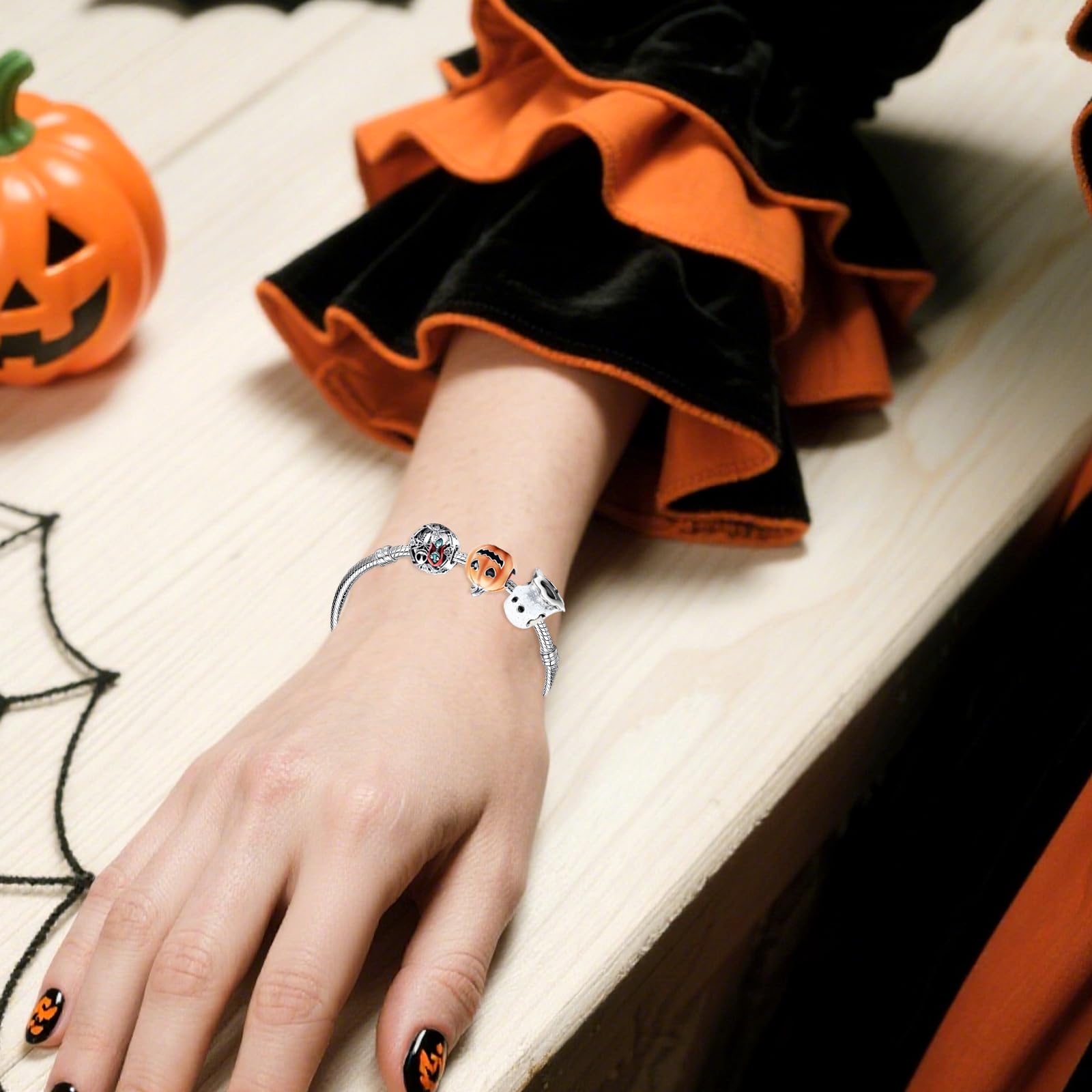 Halloween Charms Halloween Luminoso Colgante con Calabaza Cráneo Fantasmas Charms para Pulsera y Collar Joyas Regalo para Mujer