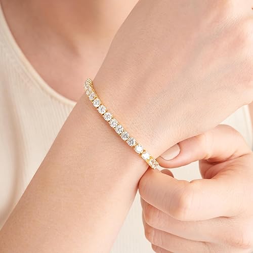 Miniatura 4 de Tienda Essentials Pulsera de tenis chapada en plata de ley con circonita cúbica de corte redondo (anteriormente colección Tienda)