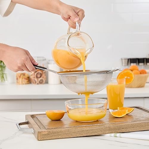 Miniatura 5 de Restaurantware Colador de malla fina, 1 unidad de 15 x 7.8 x 3 pulgadas con mango de silicona, colador de malla extrafina de acero inoxidable, mango