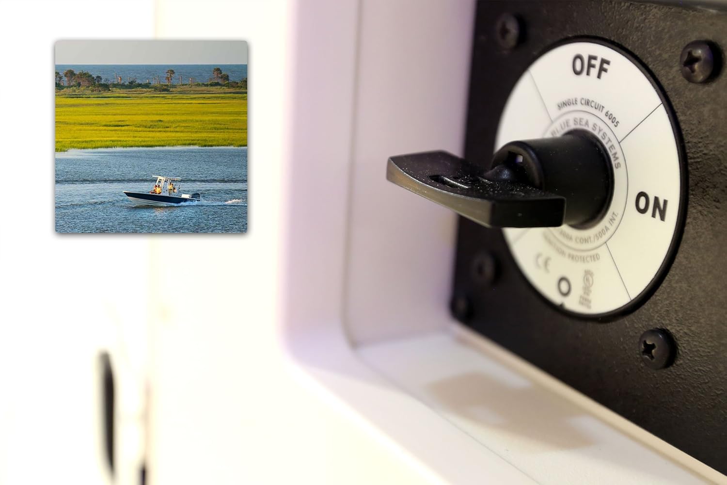 Blue Sea Systems On/Off Battery Isolator Switch With Locking Key, Black, 6005200 m‑Series