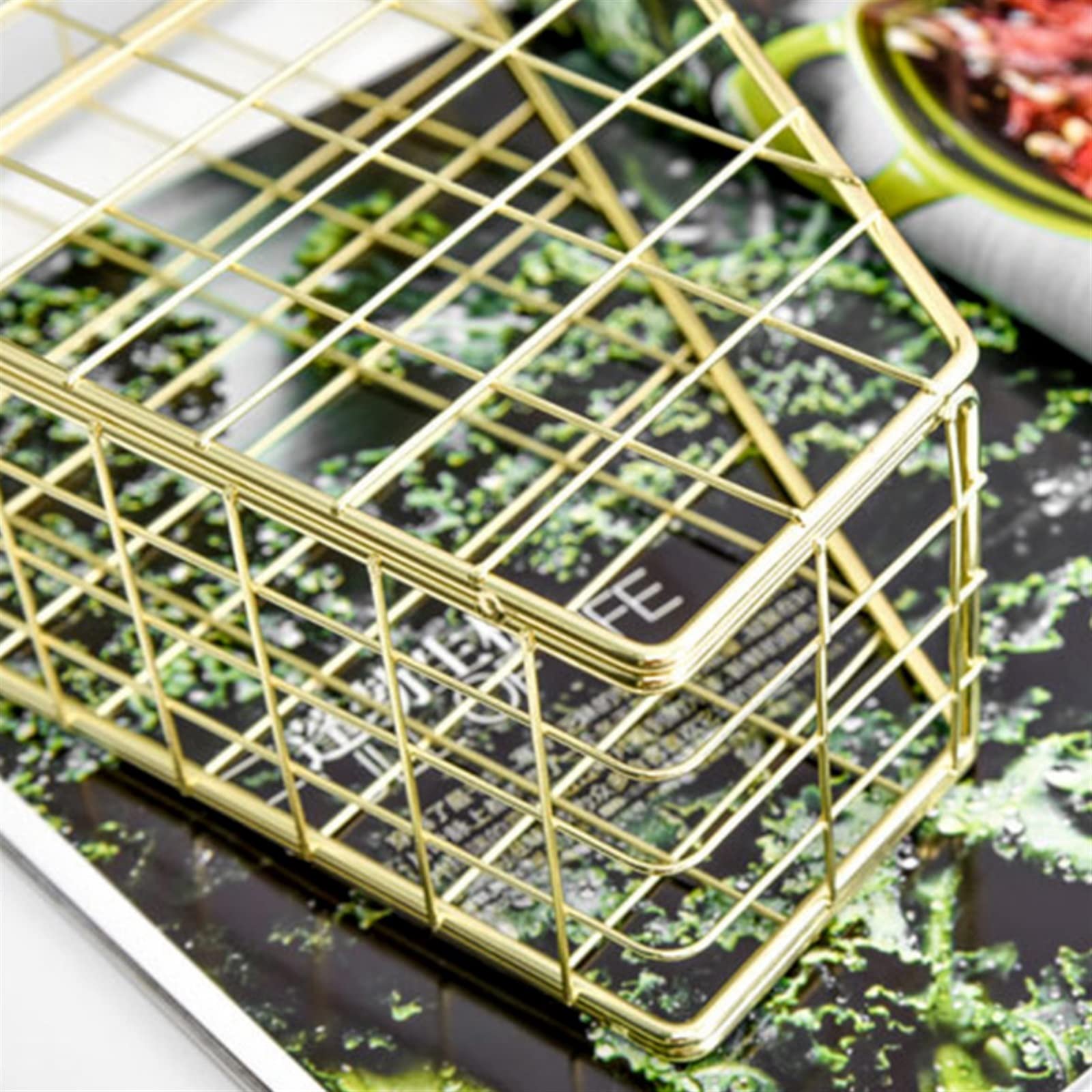 Scaffale portaoggetti per documenti, griglia in ferro, organizer per scrivania, scaffale da scrivania in stile nordico per documenti, riviste e penne, soluzione perfetta per l'ufficio
