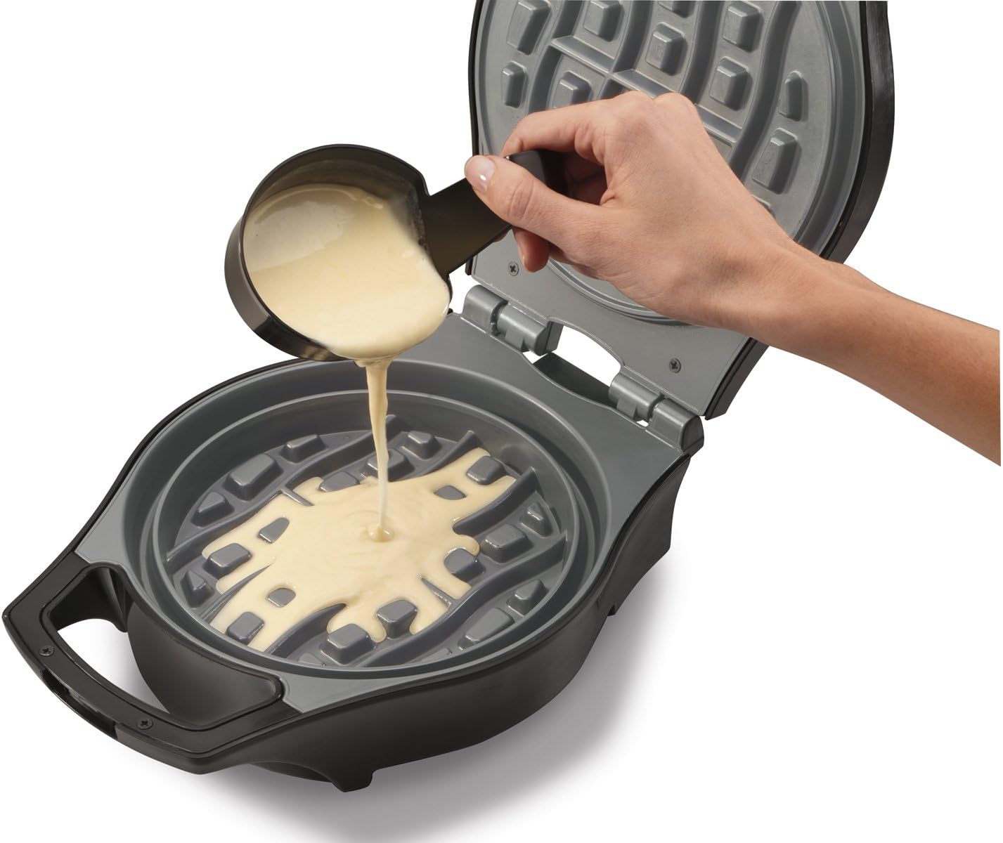 Hamilton Beach Belgian Waffle Maker, Mess Free (26040)