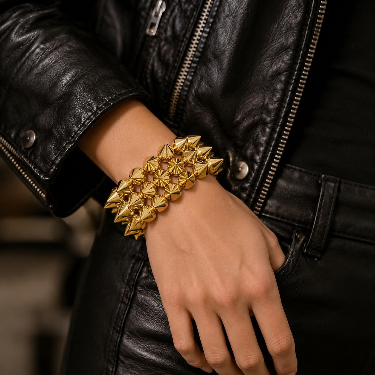 Studded Bracelet Spike Chunky Bracelets for Women Men Spiky Bracelets Gothic Cuff Bracelet Punk Style Dressing and Accessories Jewelry Trendy Gifts