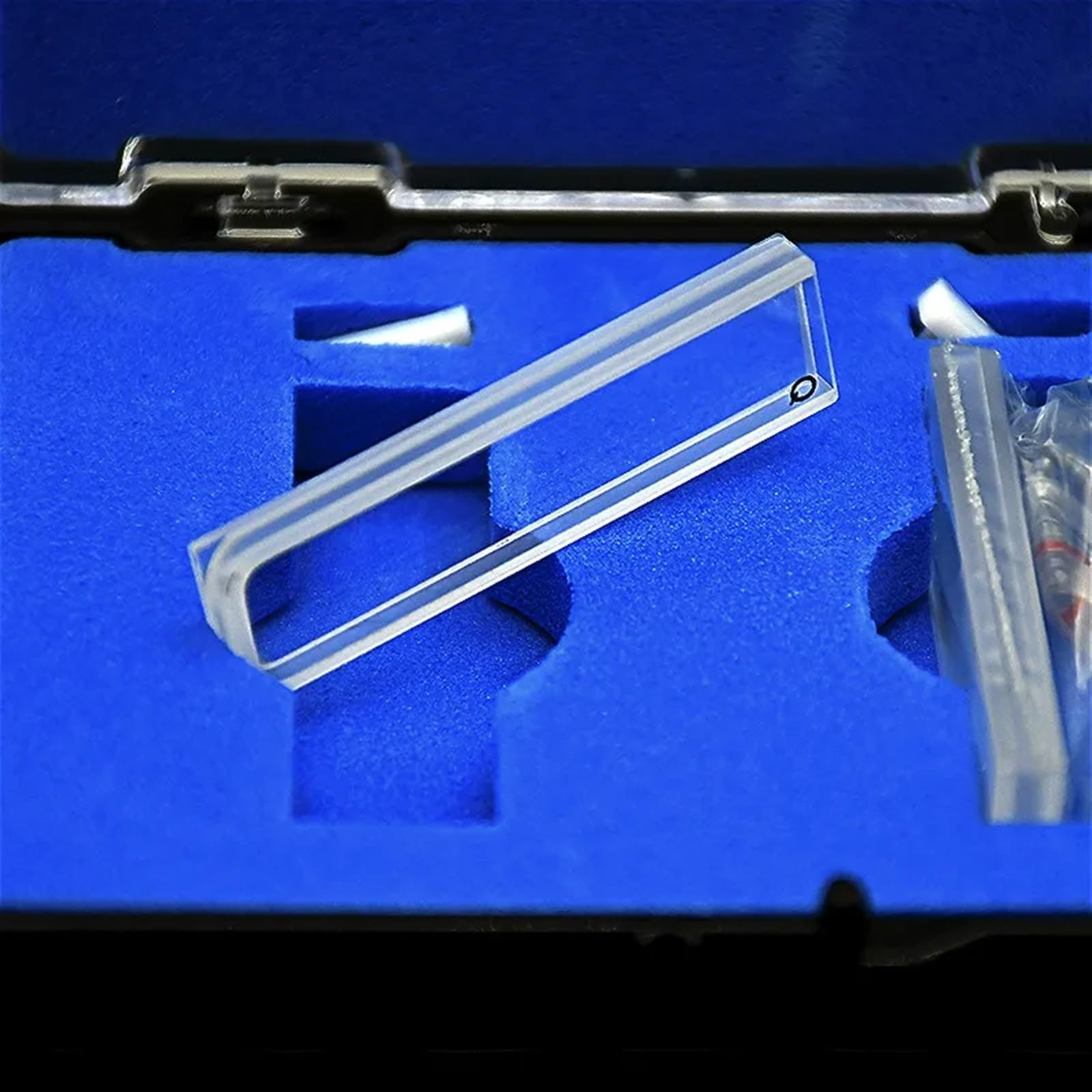 Célula de muestra líquida, Celdas de absorción de cuarzo de 2 mm, cubeta de cuarzo de 0,7 ml for espectrofotómetro, tecnología de sinterización de frita, paquete de 2