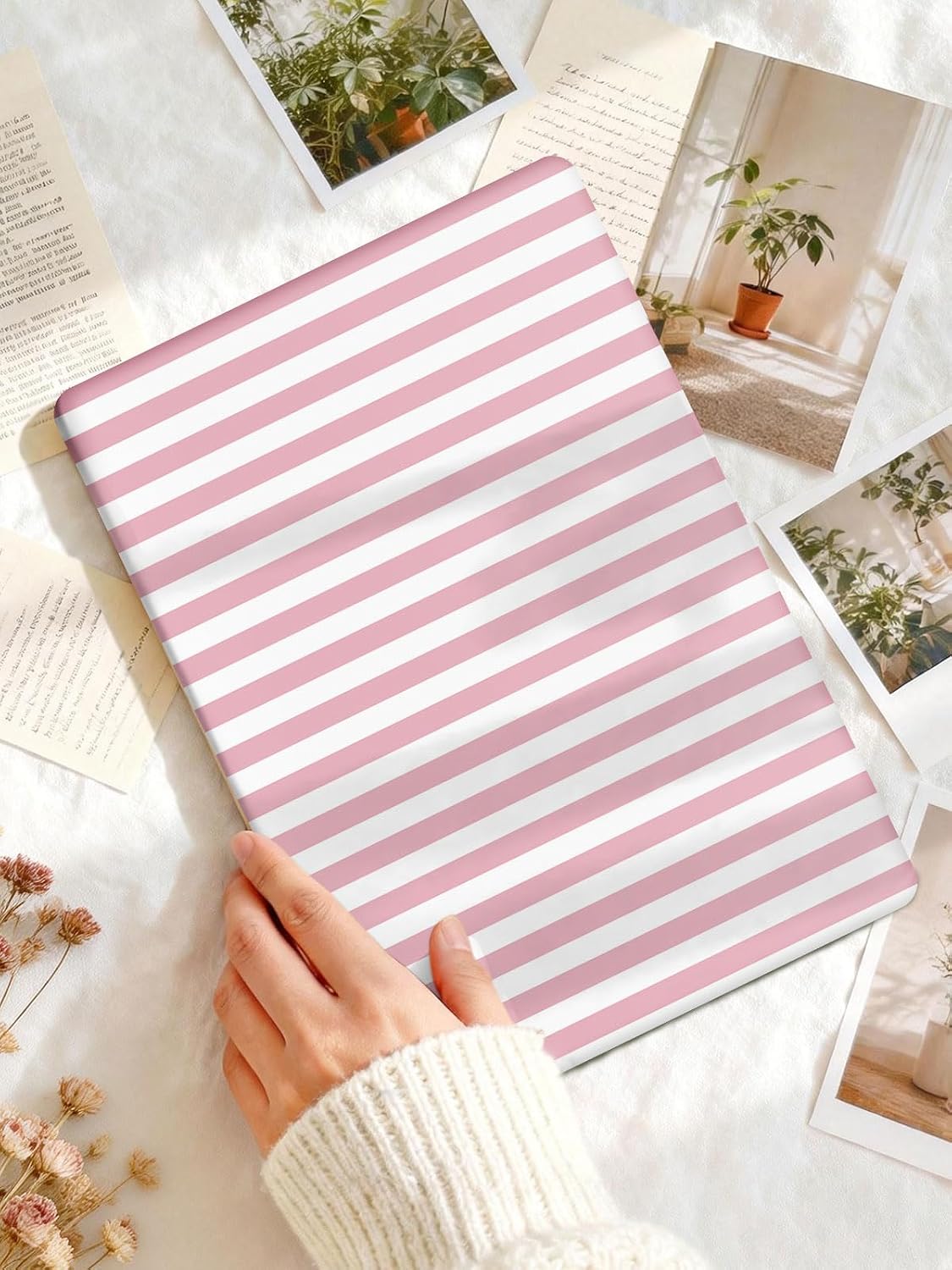 Seorsok Compatible with MacBook Air 13 Inch Case 2022 2021 2020 2019 2018 Release A1932 A2179 M1 A2337 Touch ID,Cute Striped Plastic Hard Shell Case with Keyboard Cover,Pink & White Stripes