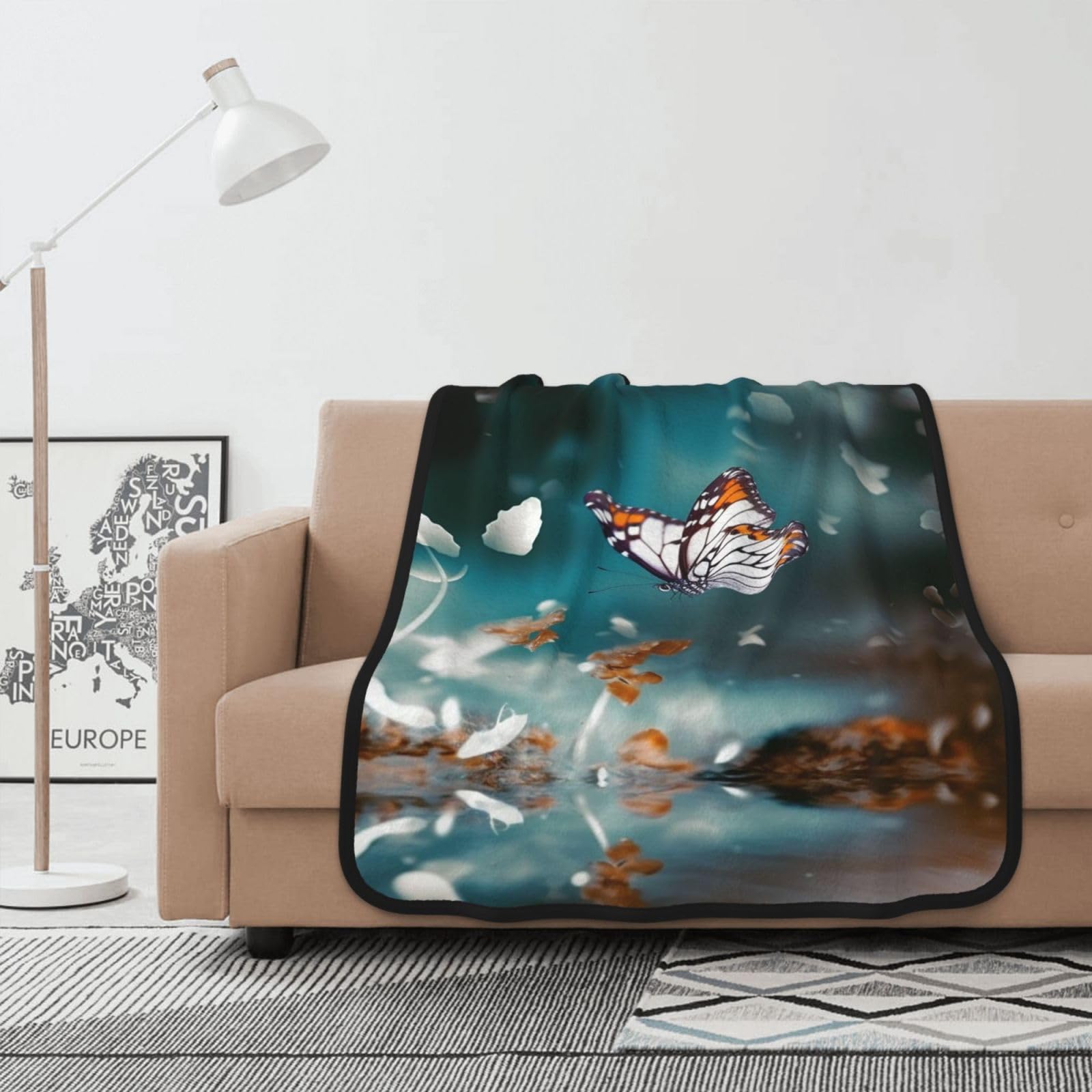 Couverture papillon sur la rivière pour doudou de canapé et soirées cocooning